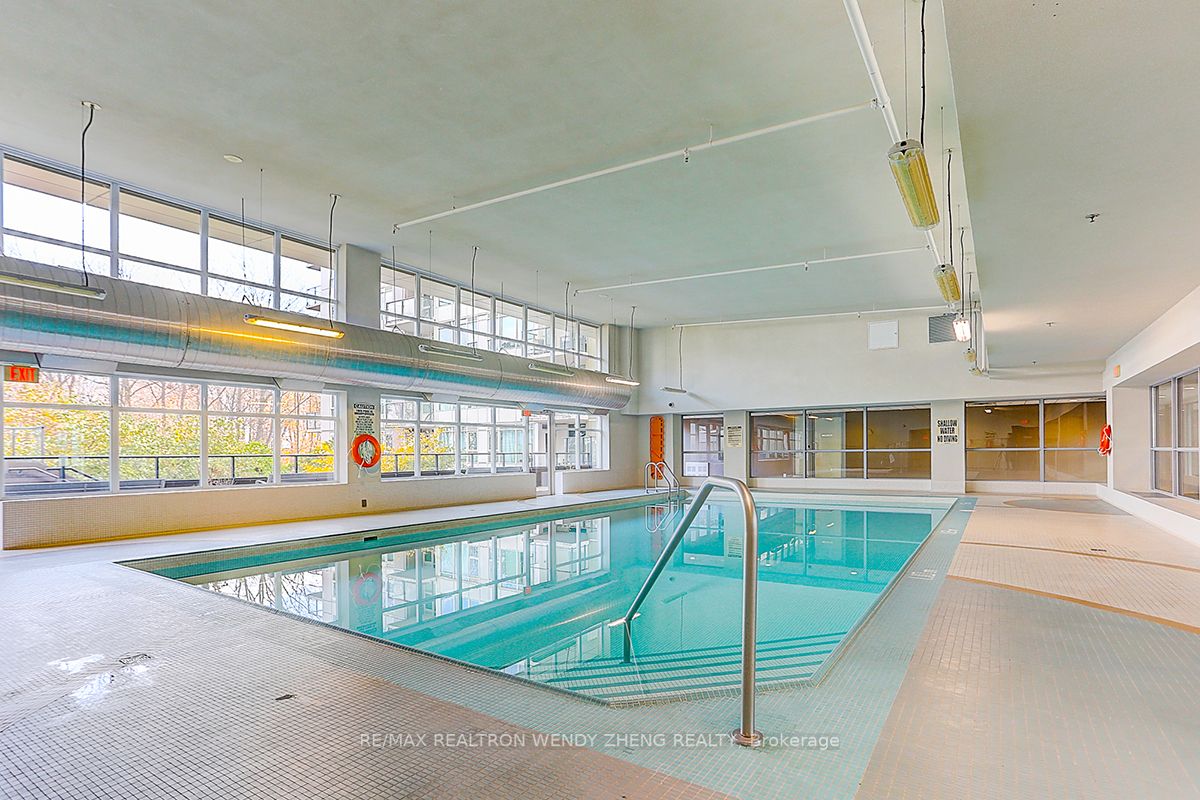 25 Town Centre Crt, #2705