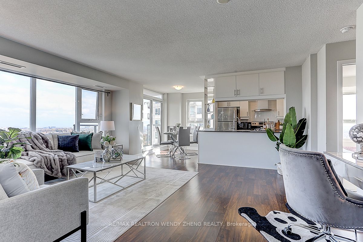 25 Town Centre Crt, #2705