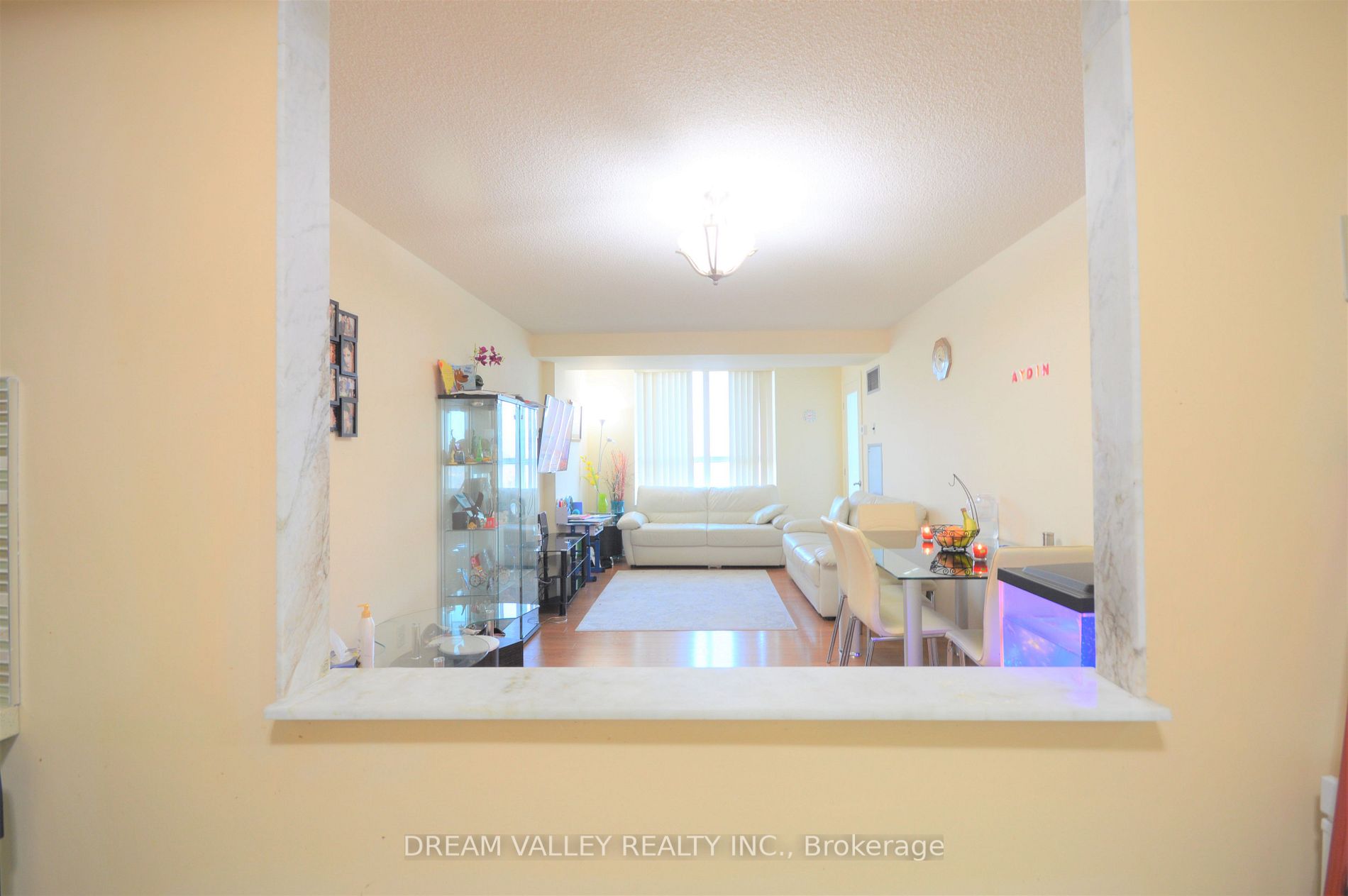 330 Mccowan Road, #906