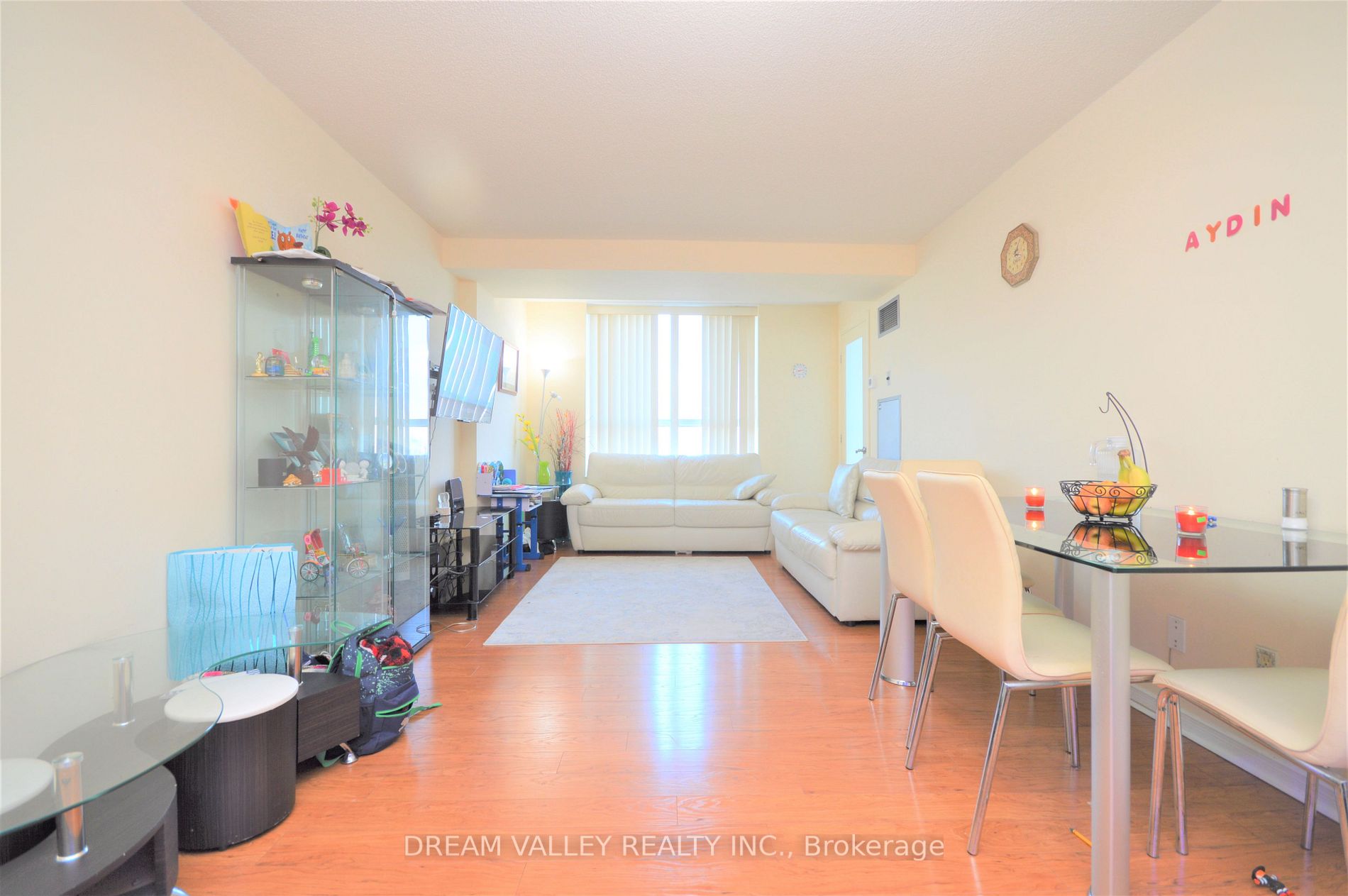 330 Mccowan Road, #906