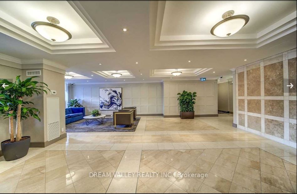330 Mccowan Road, #906