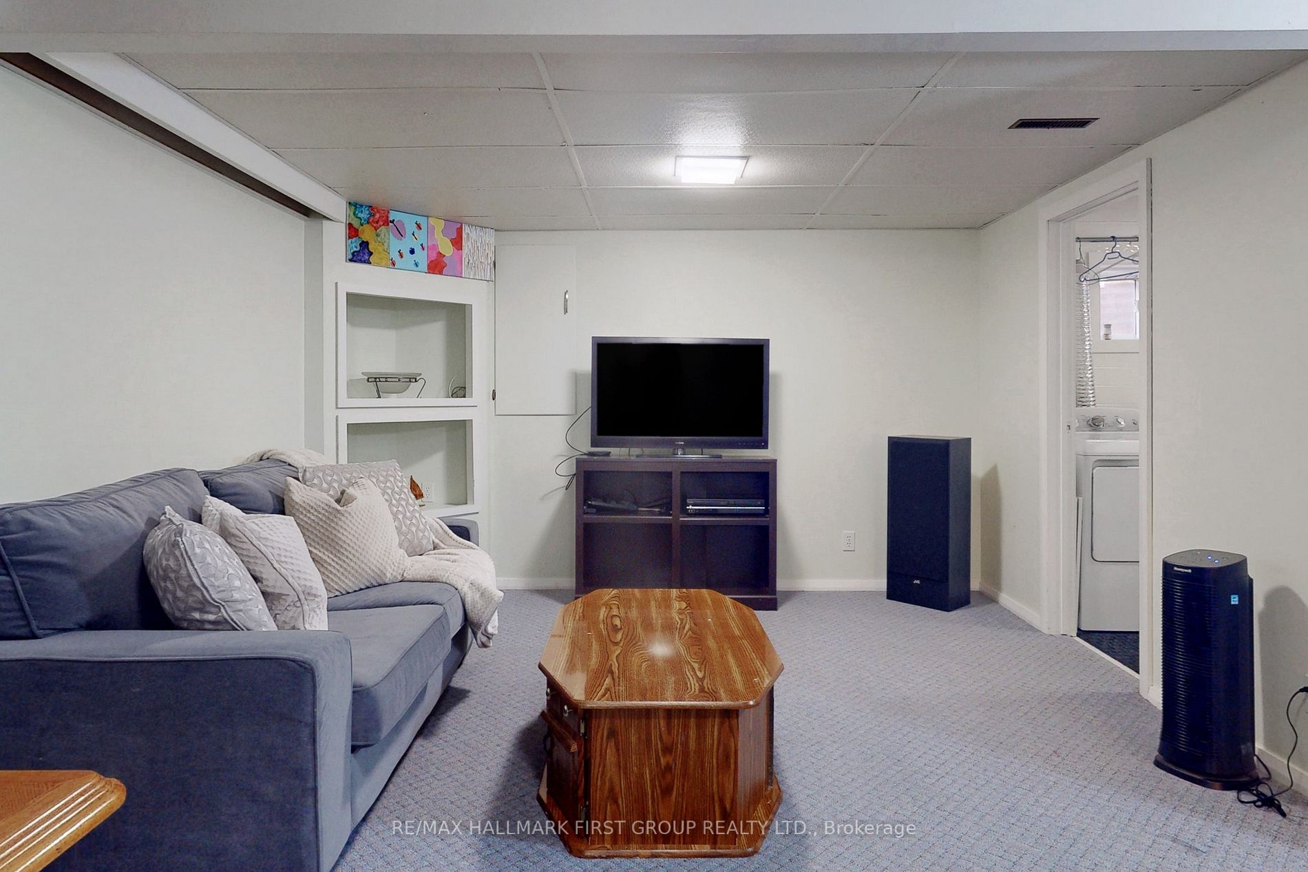 51 Roser Cres