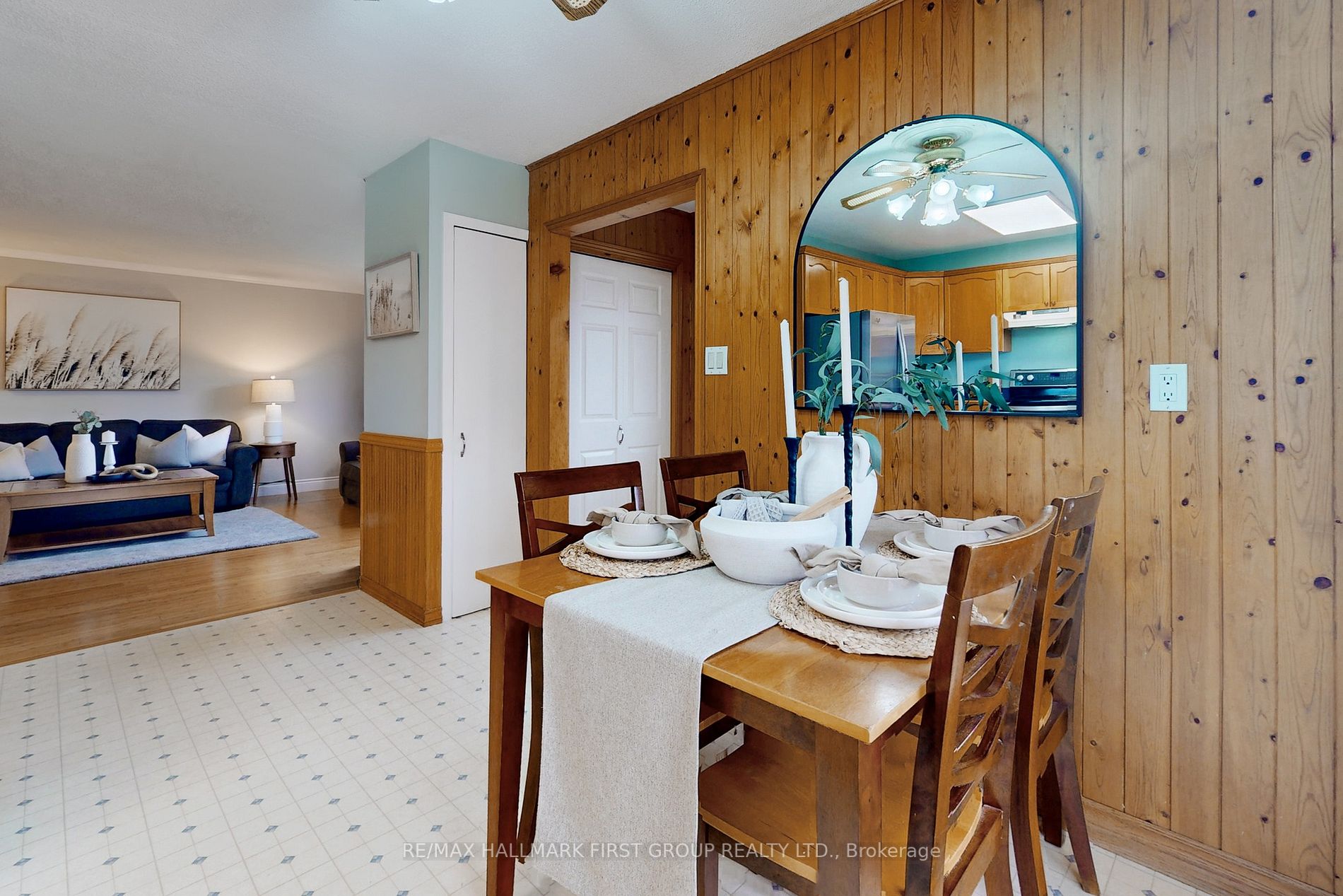 51 Roser Cres