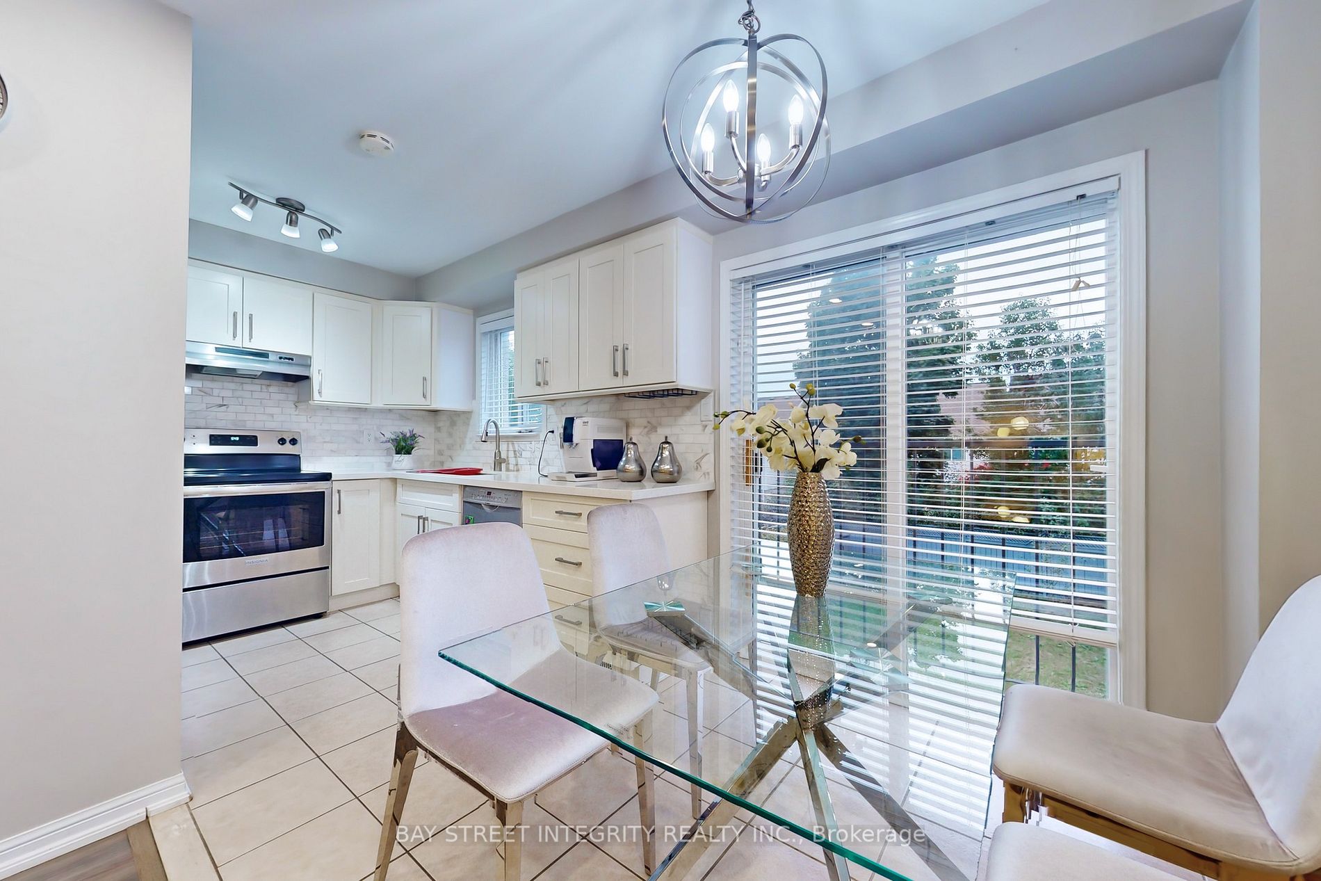 58 Kirkland Pl