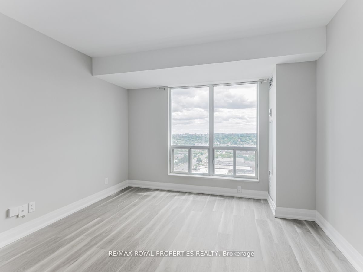 1 Lee Centre Dr, #2106