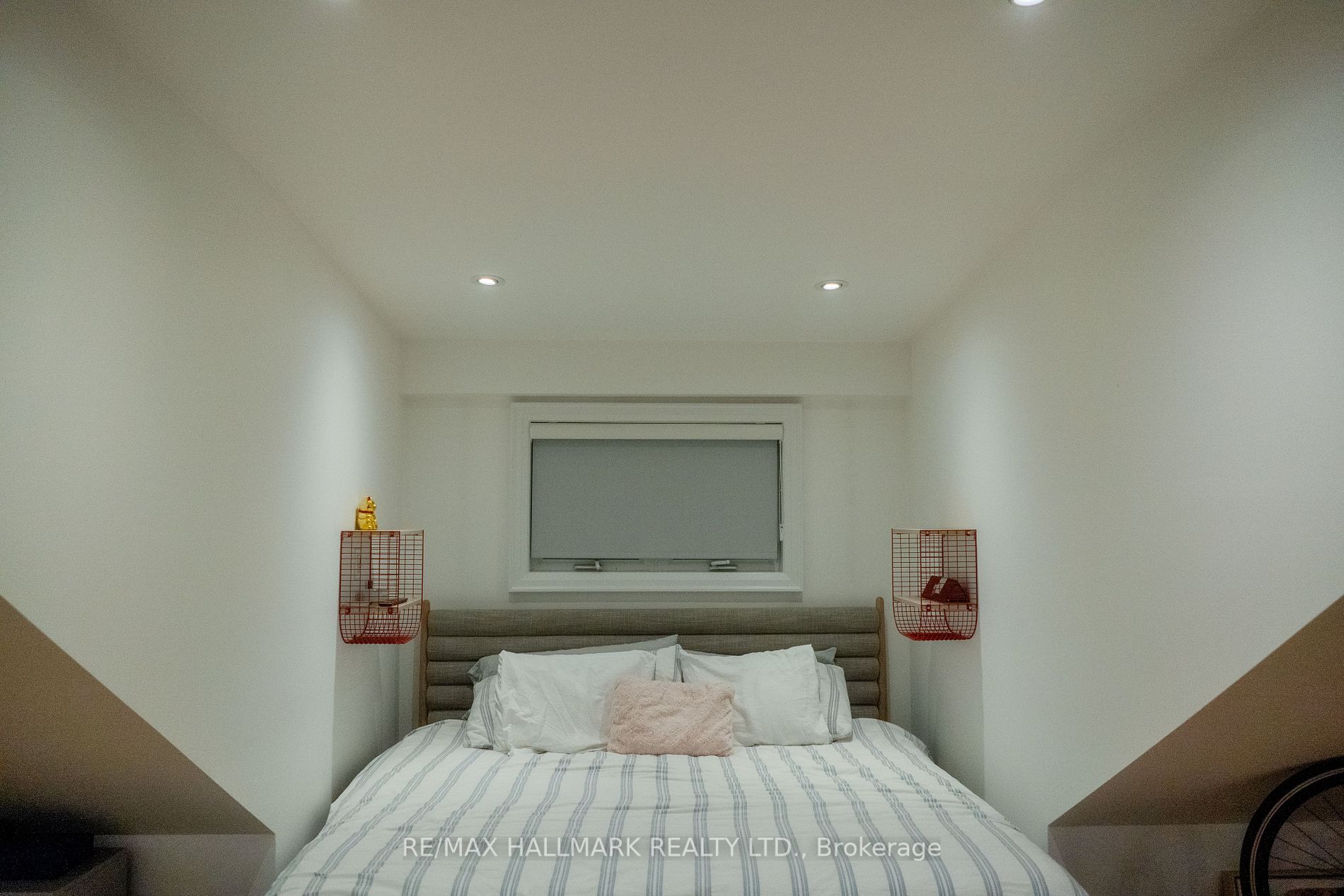 36 Glen Manor Dr, #3