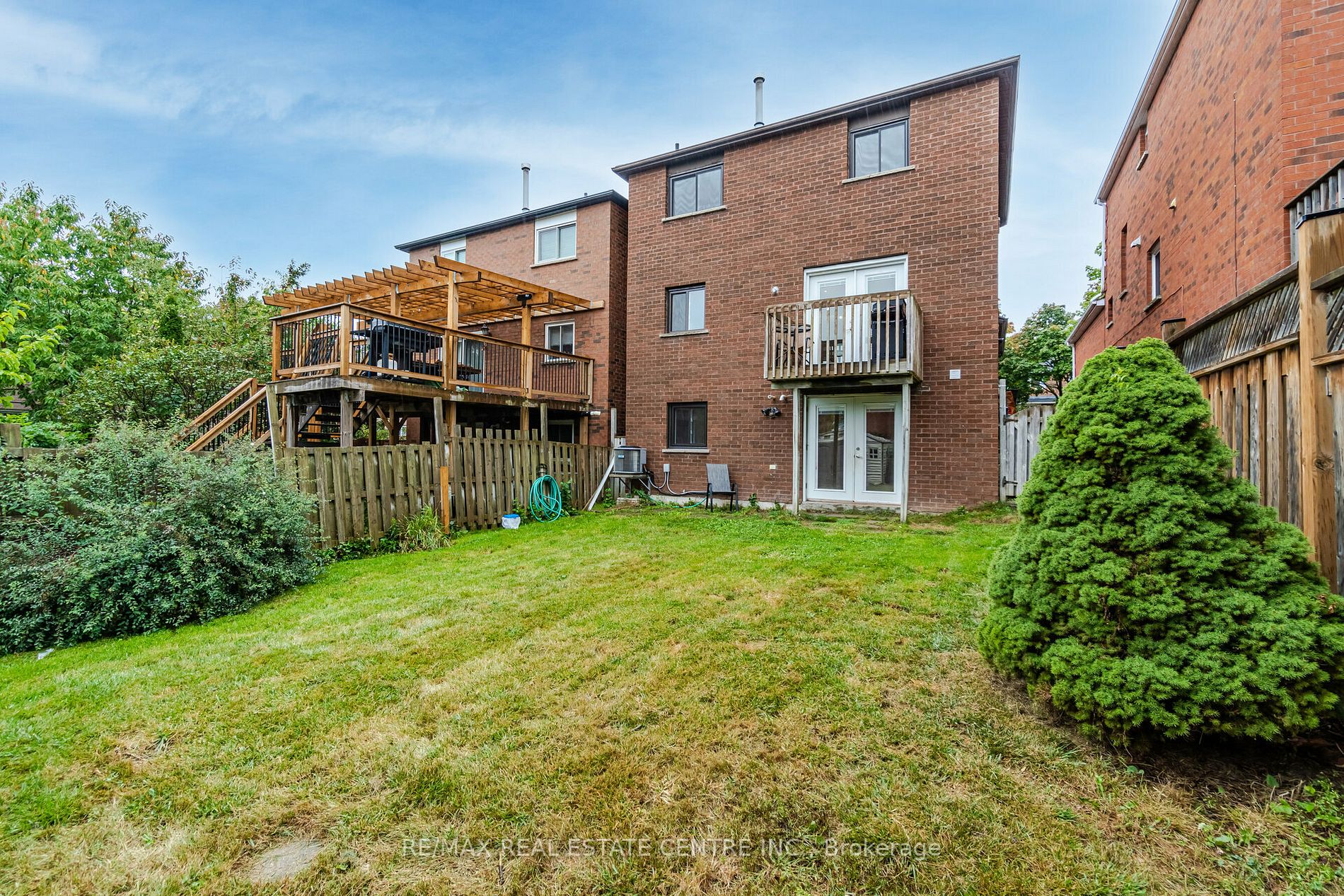 35 Fernbank Place