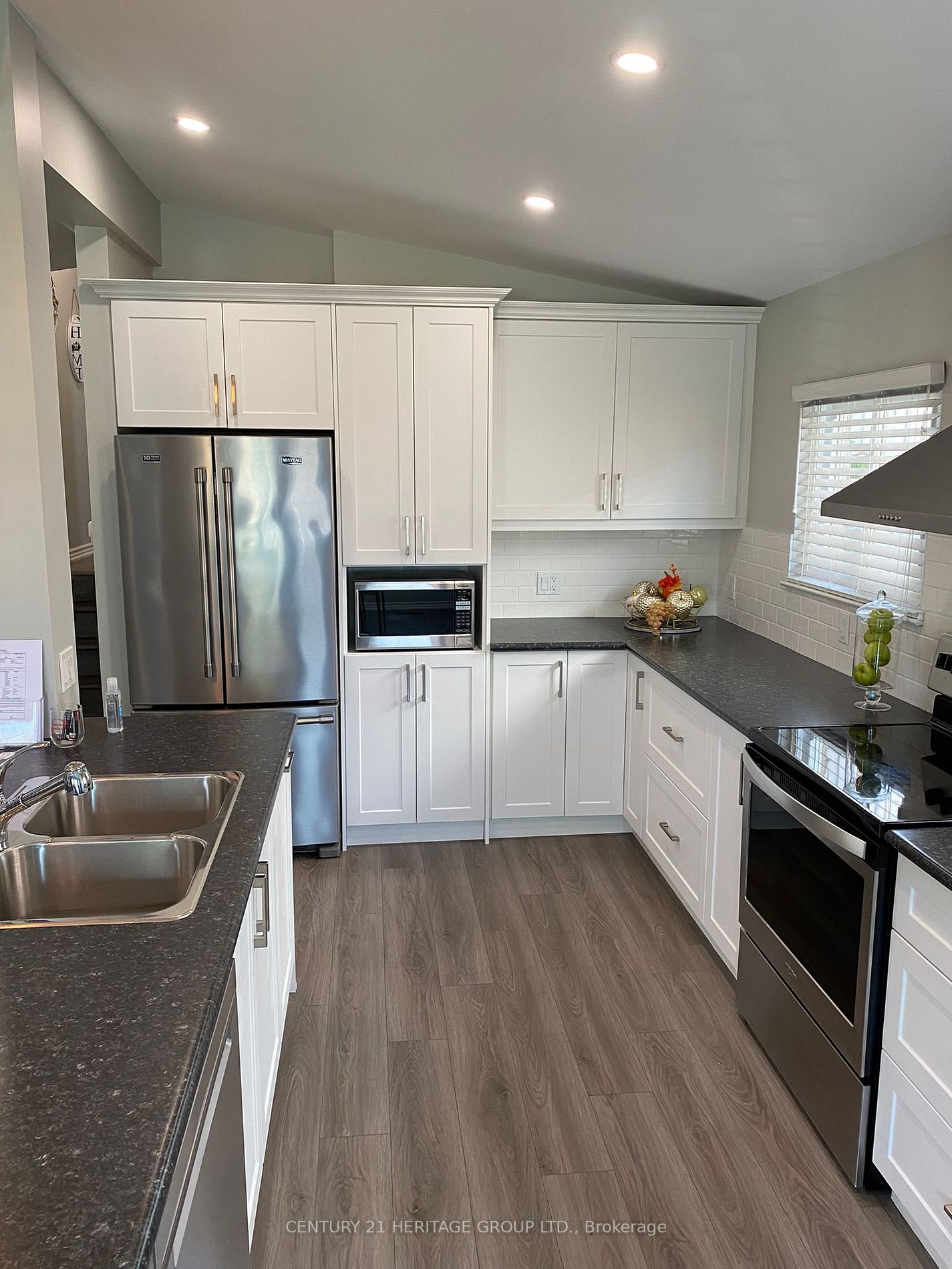 876 Antonio St, #Main