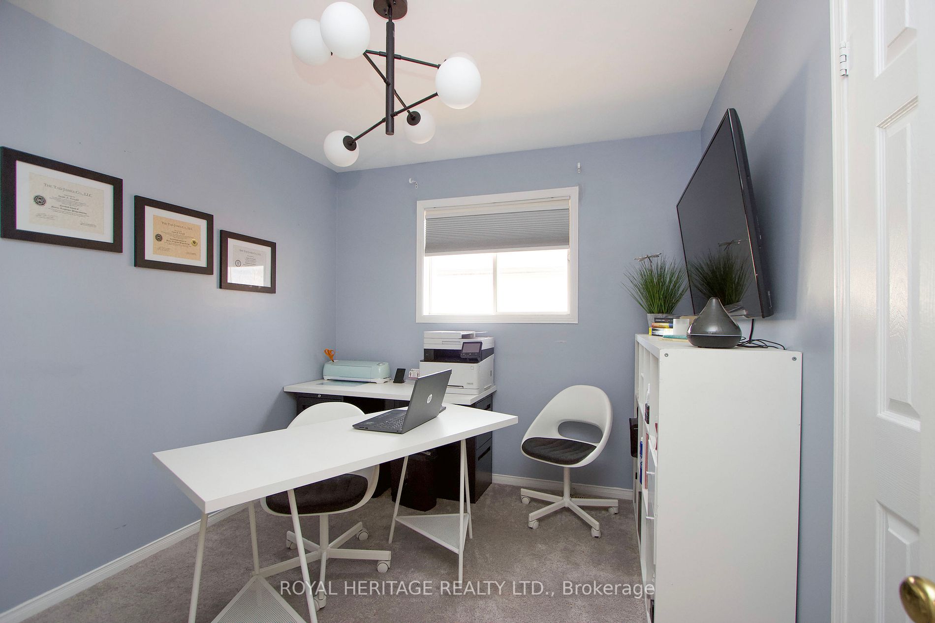 4 Aldcroft Cres