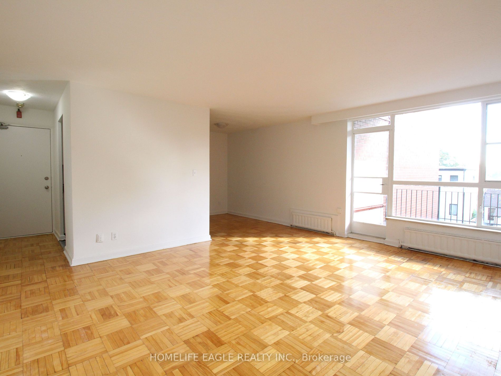 165 Cosburn Ave, #315