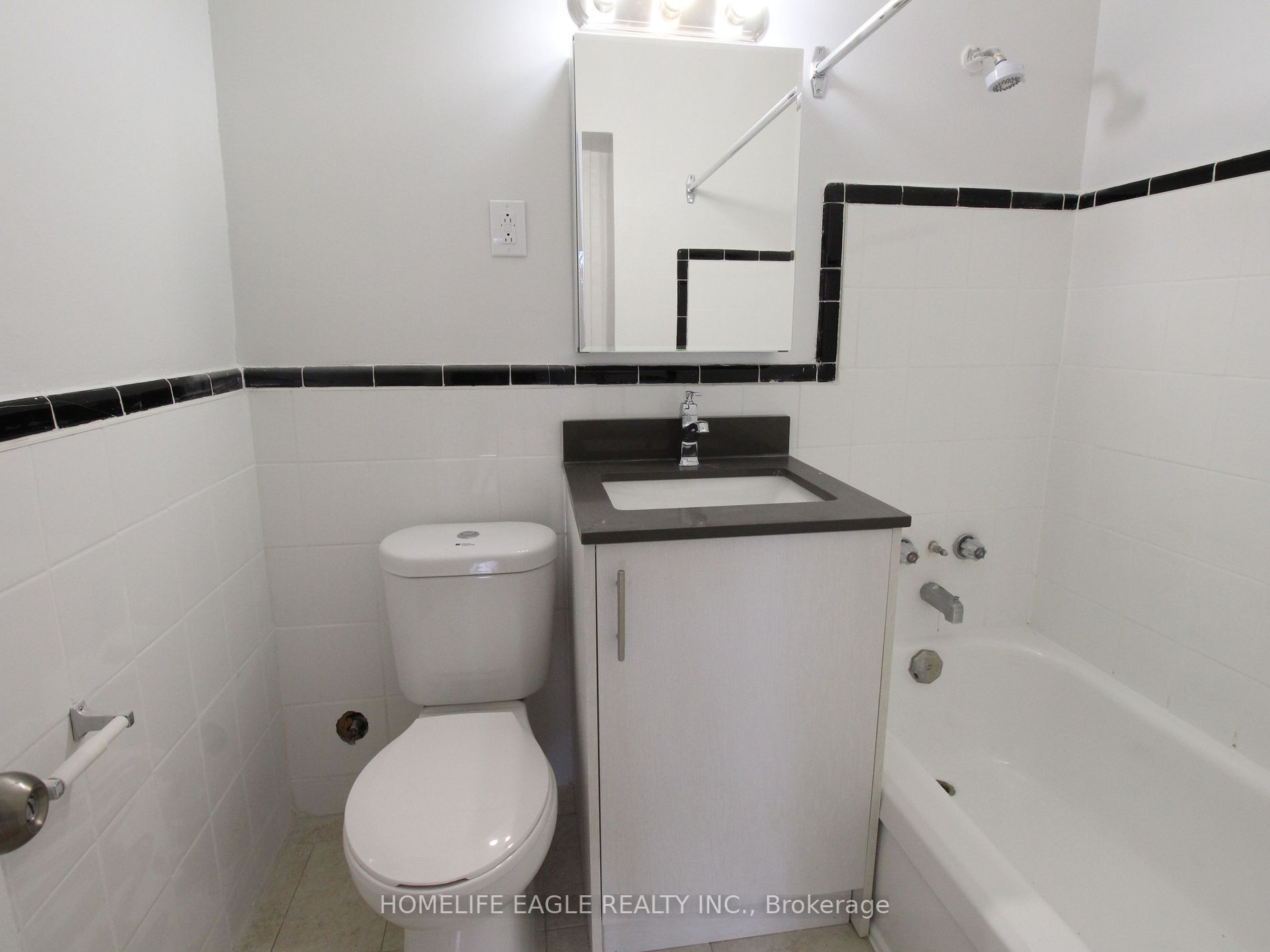 165 Cosburn Ave, #315