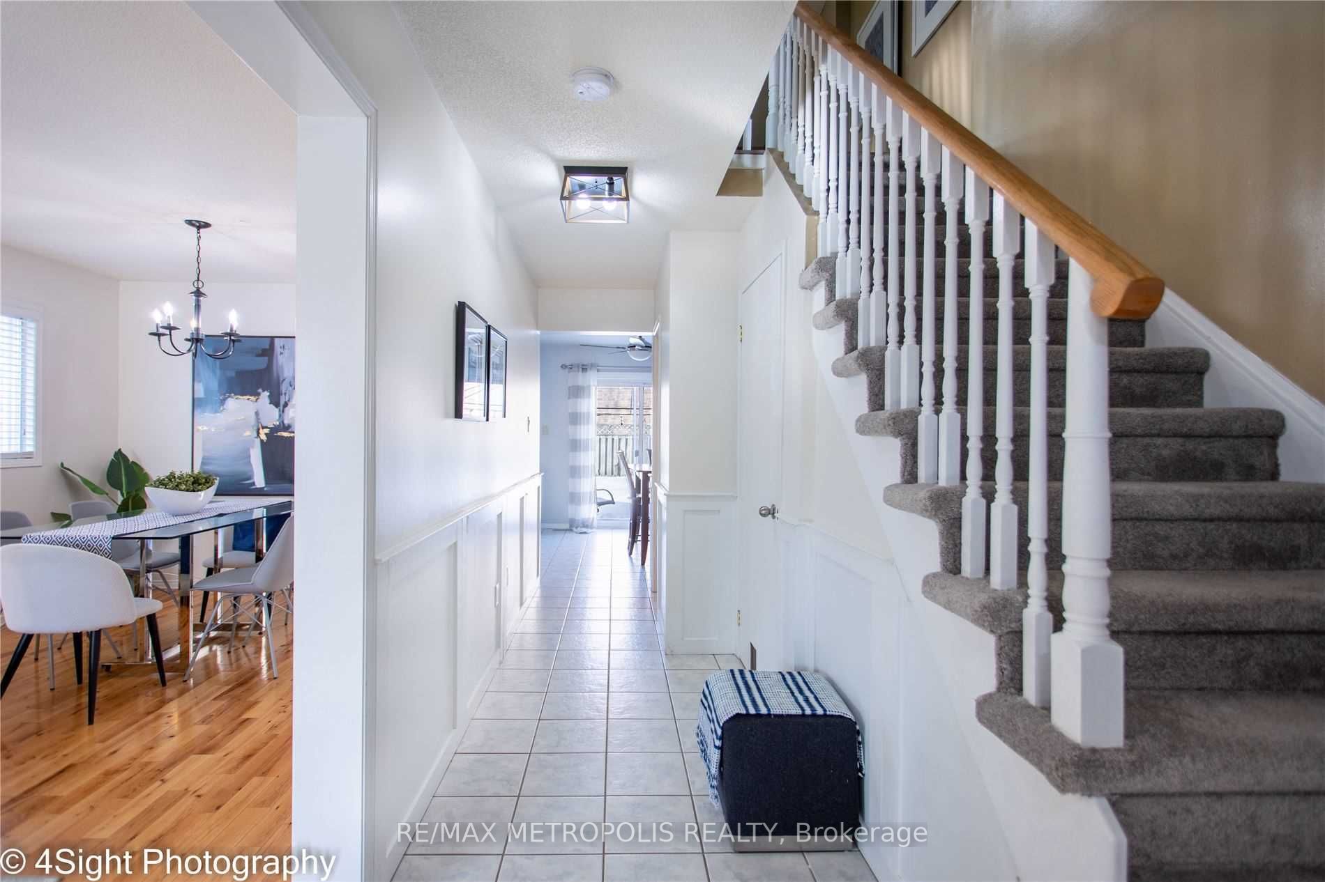 10 Bonnycastle Dr