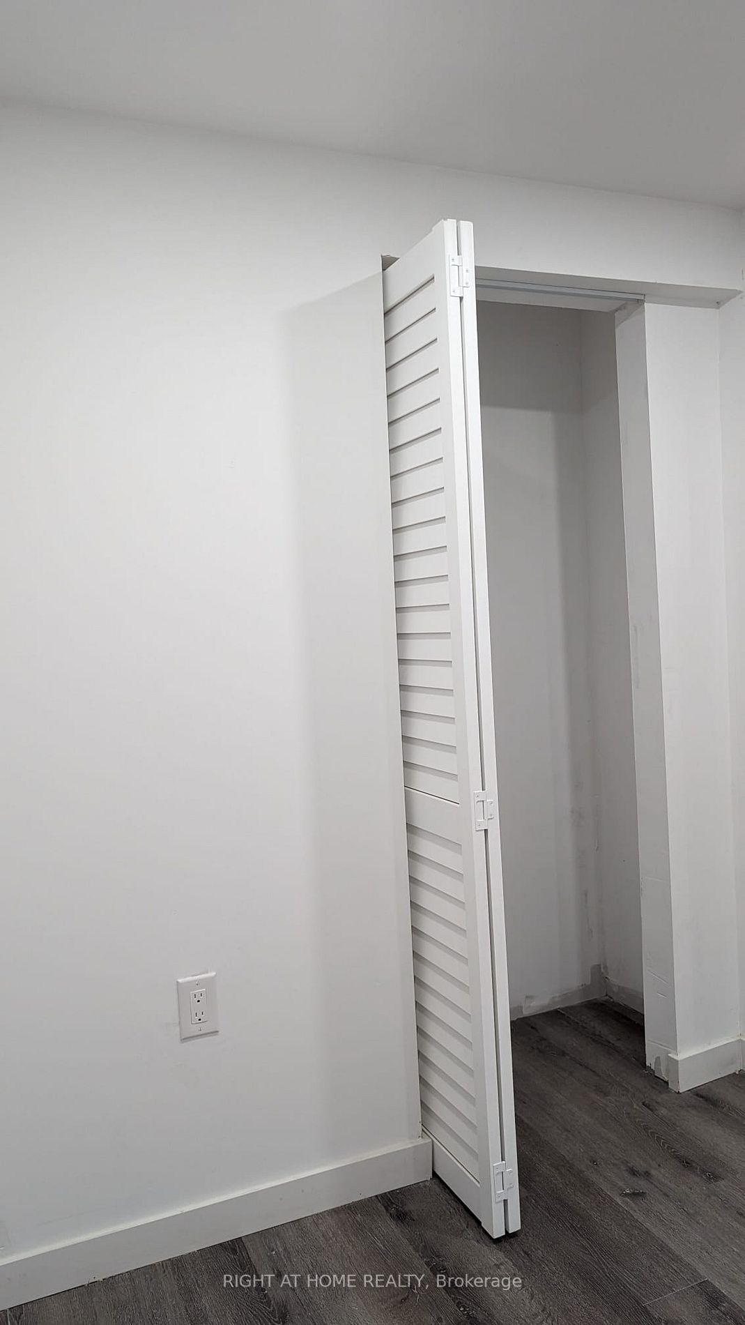 9 Jura Crt, #Lower