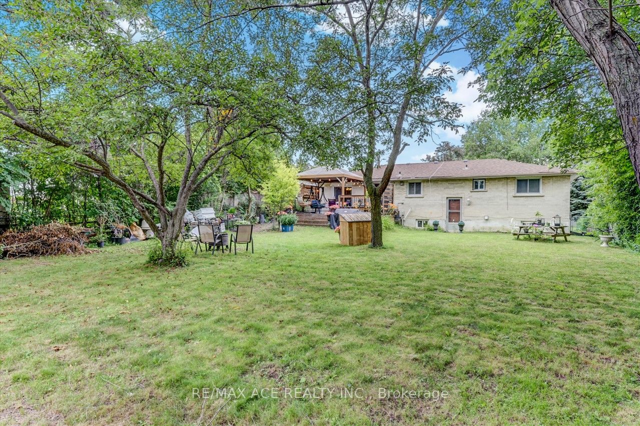 50 Jacwin Dr