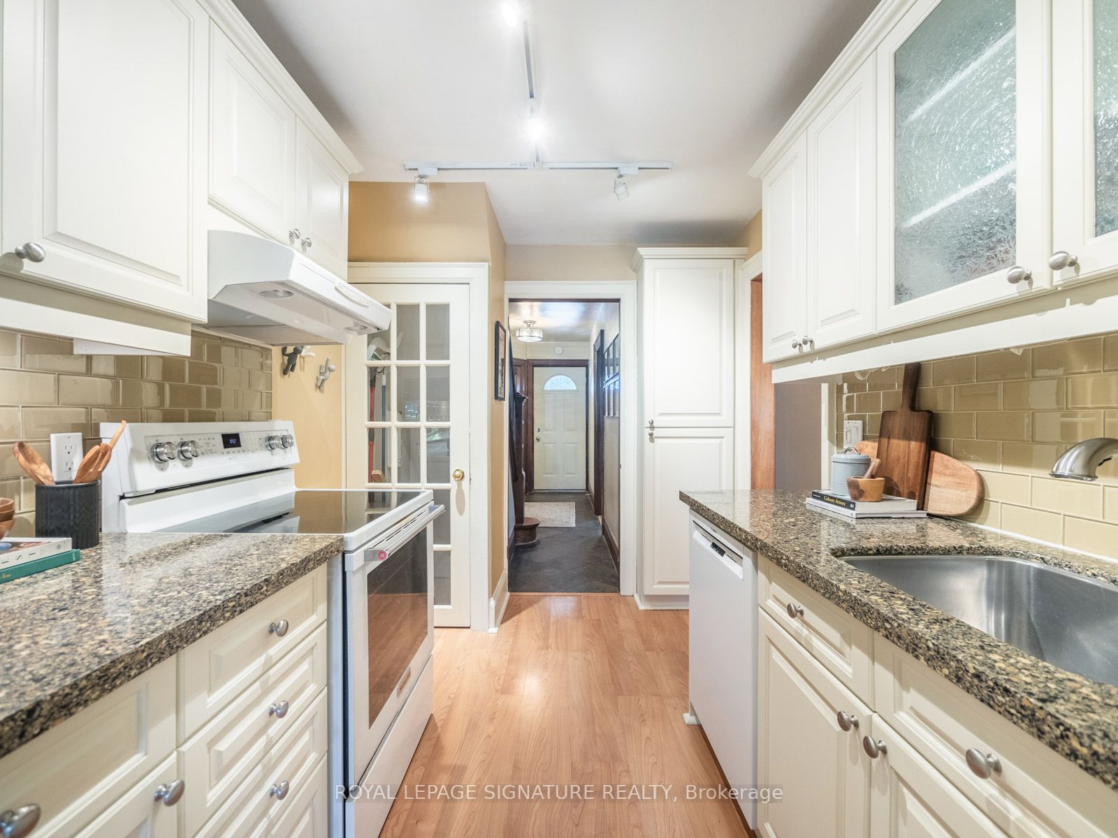 70 Warland Ave