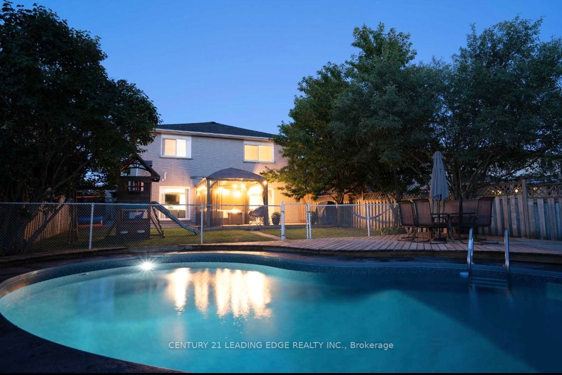 961 Roundelay Drive