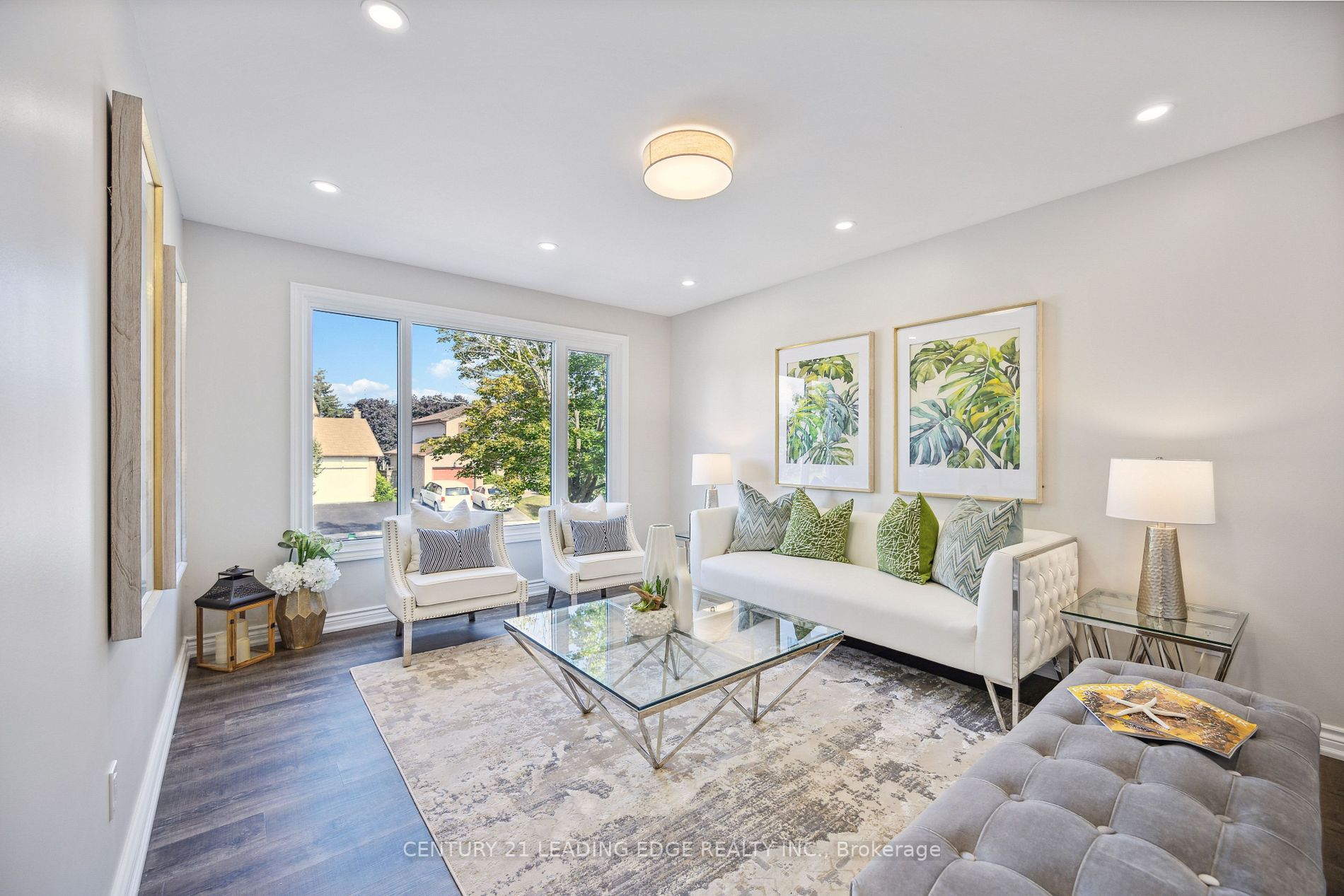 961 Roundelay Drive