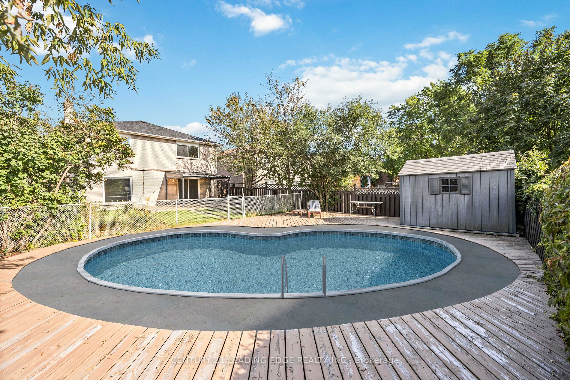 961 Roundelay Drive