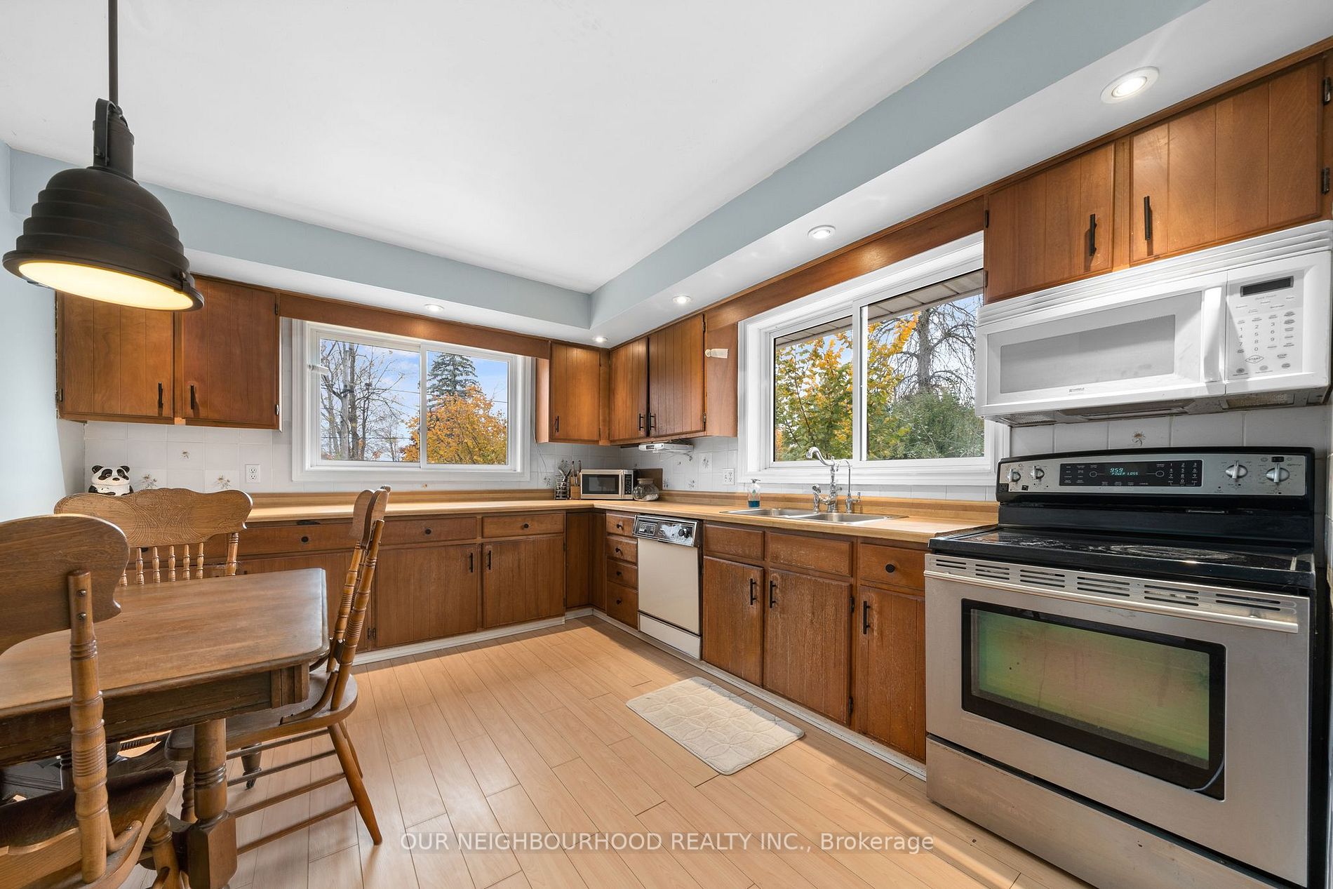 19321 Scugog Point Rd