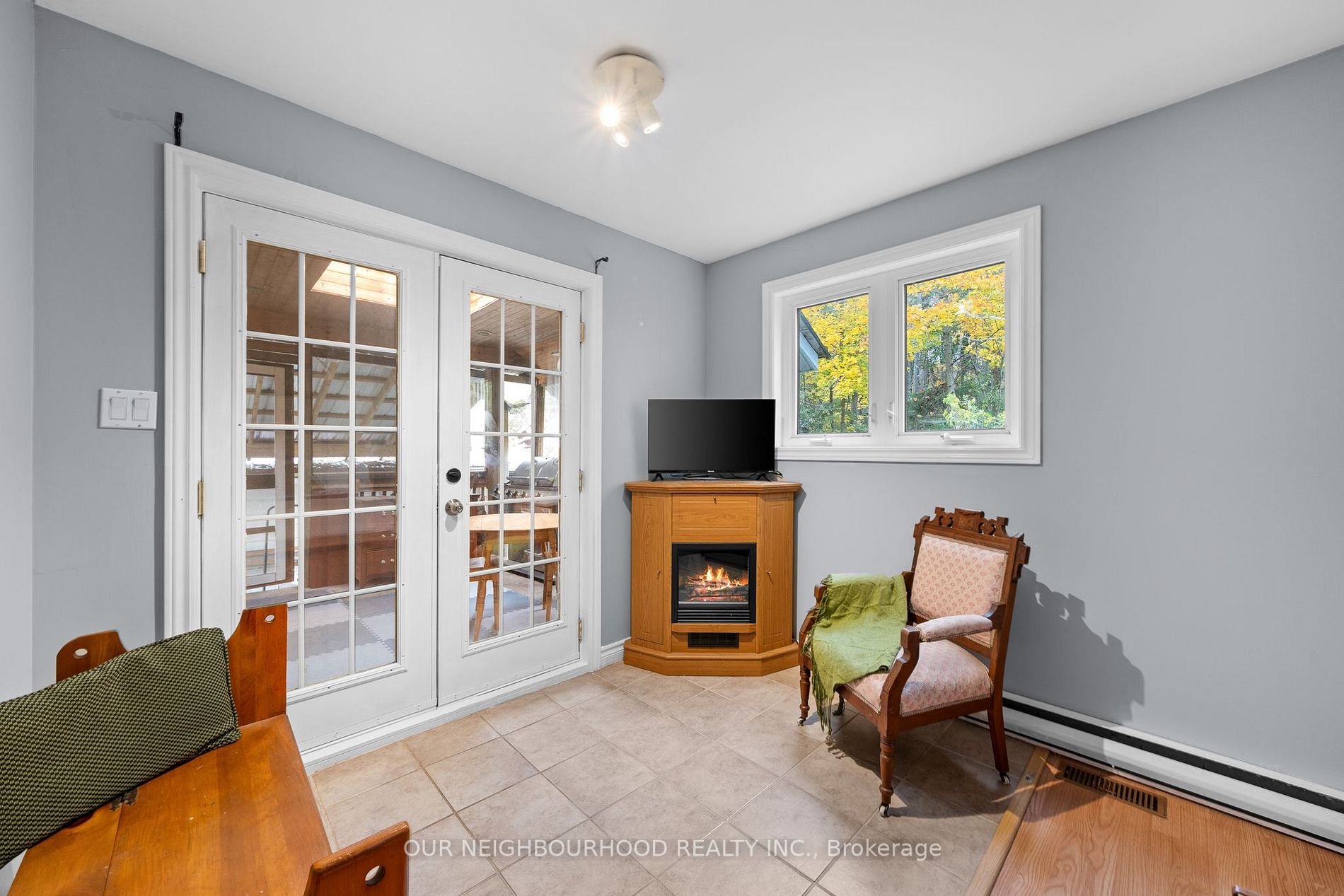 19321 Scugog Point Rd
