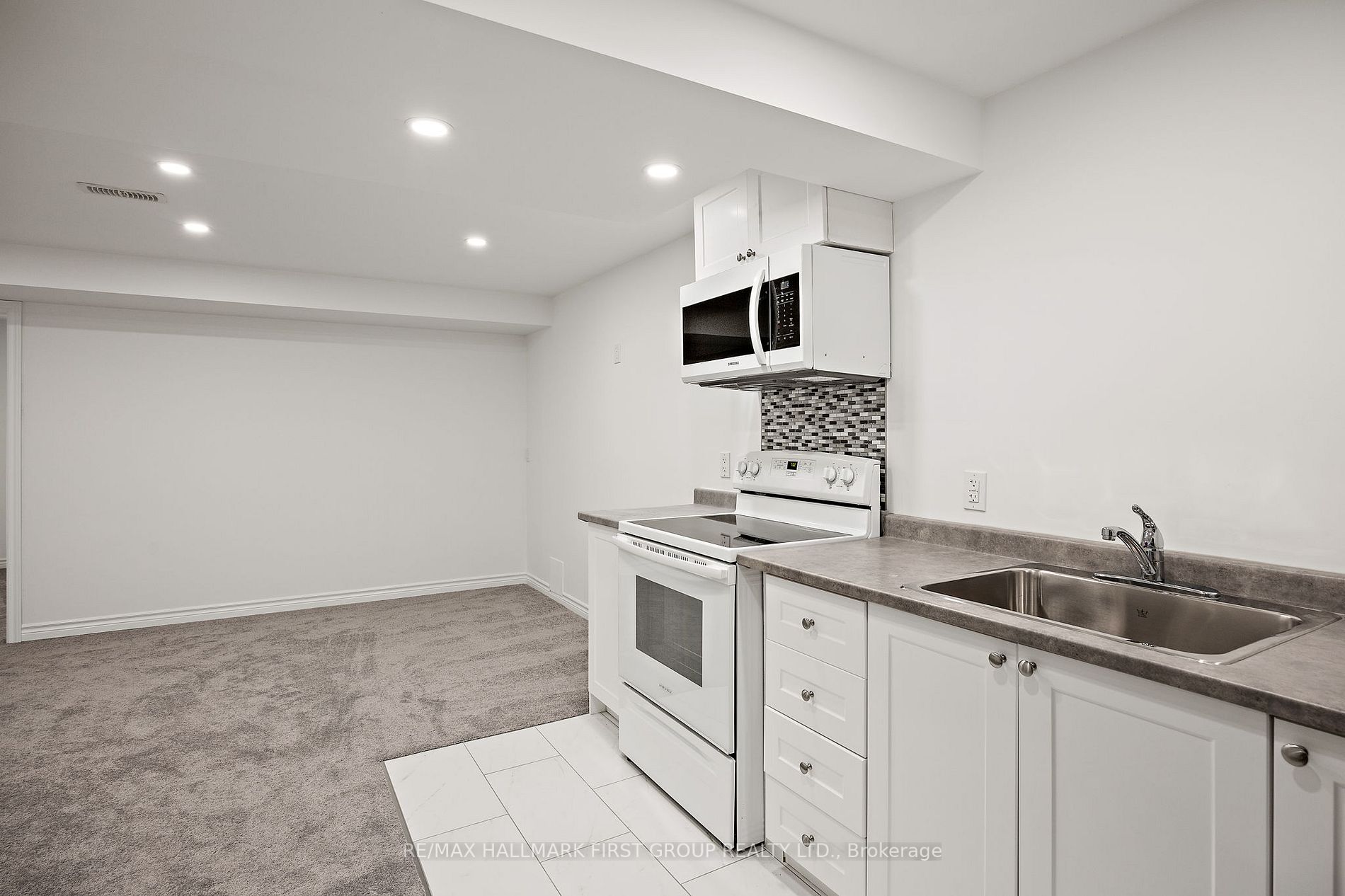 114 Leney Street