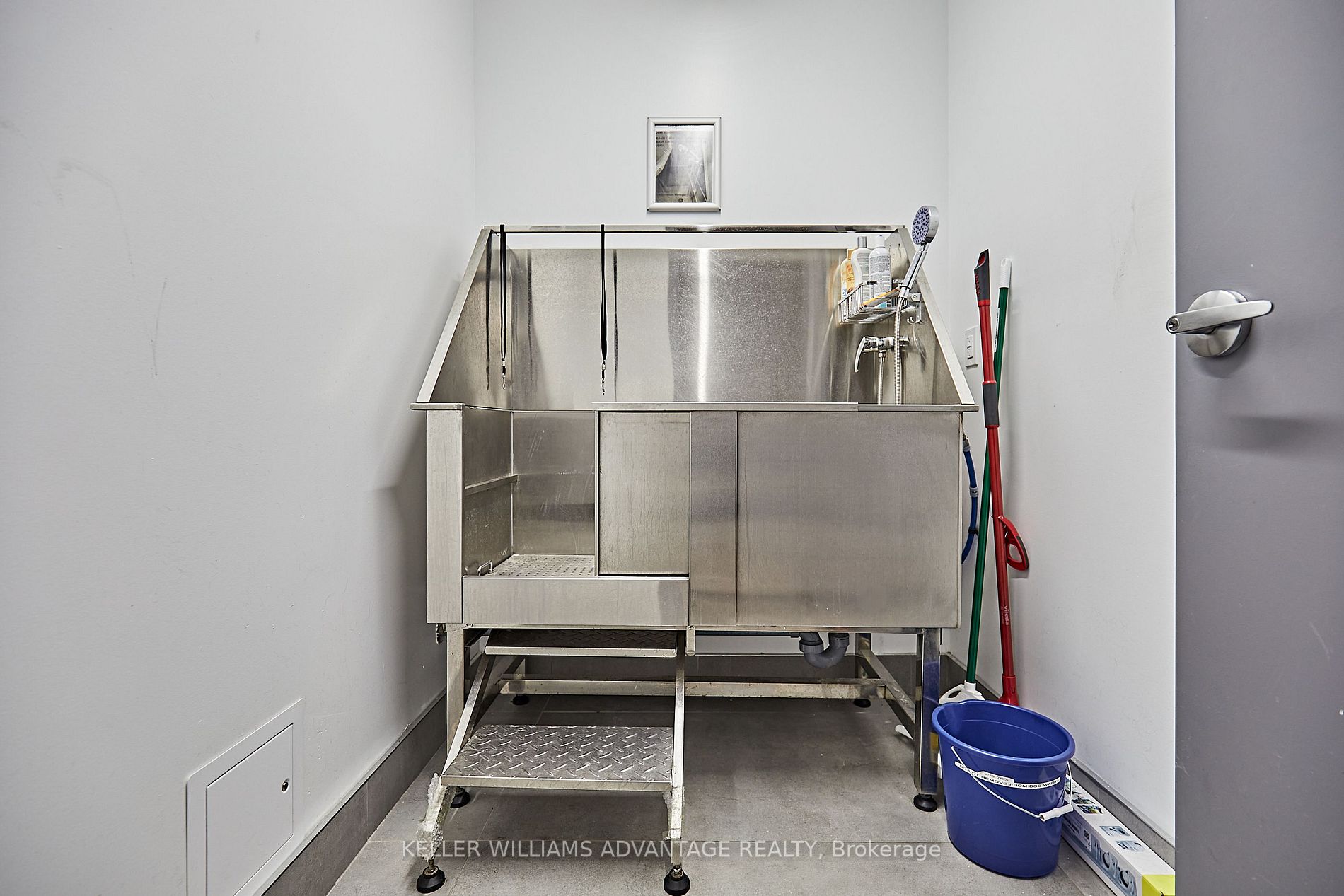 1331 Queen St E, #505