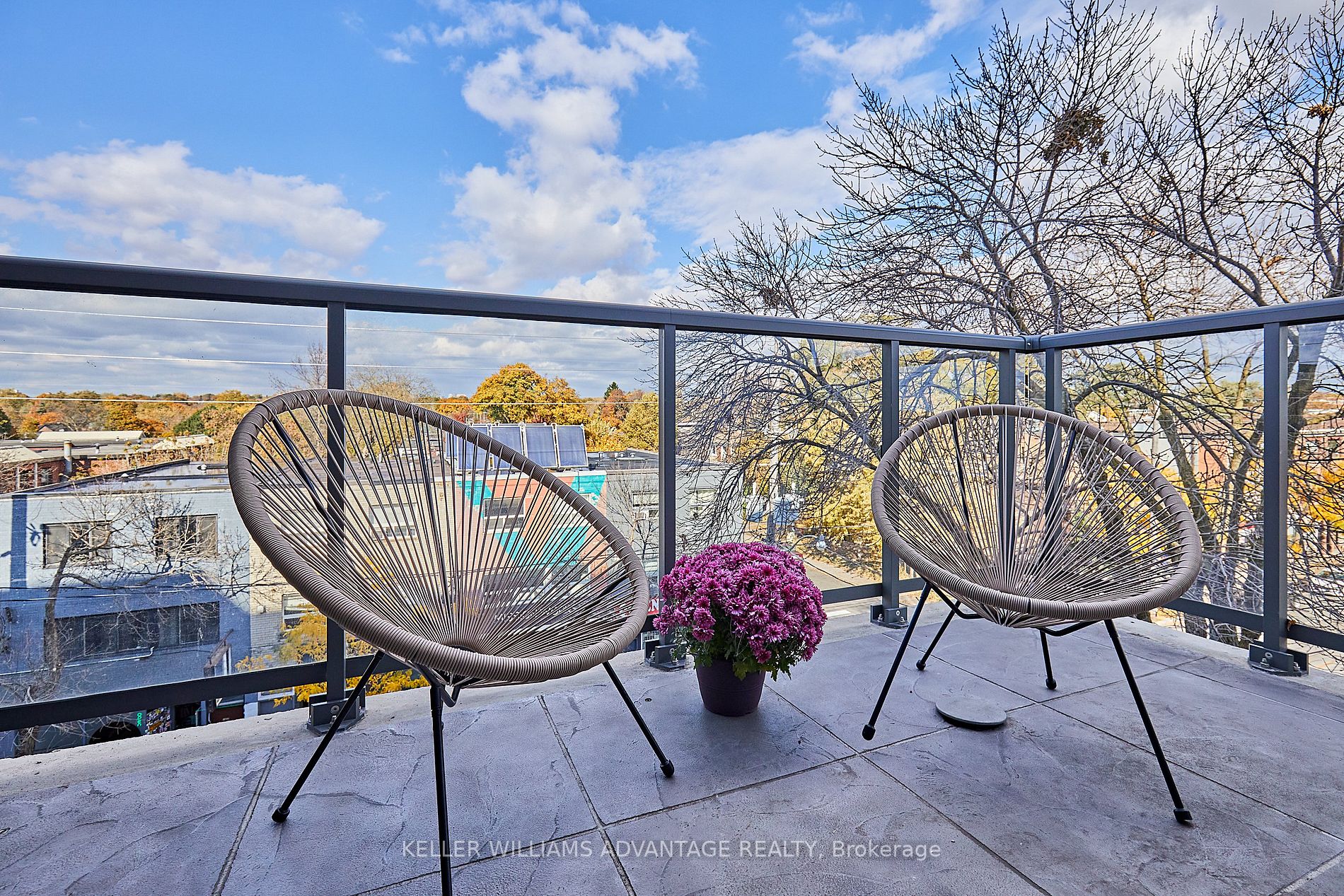 1331 Queen St E, #505