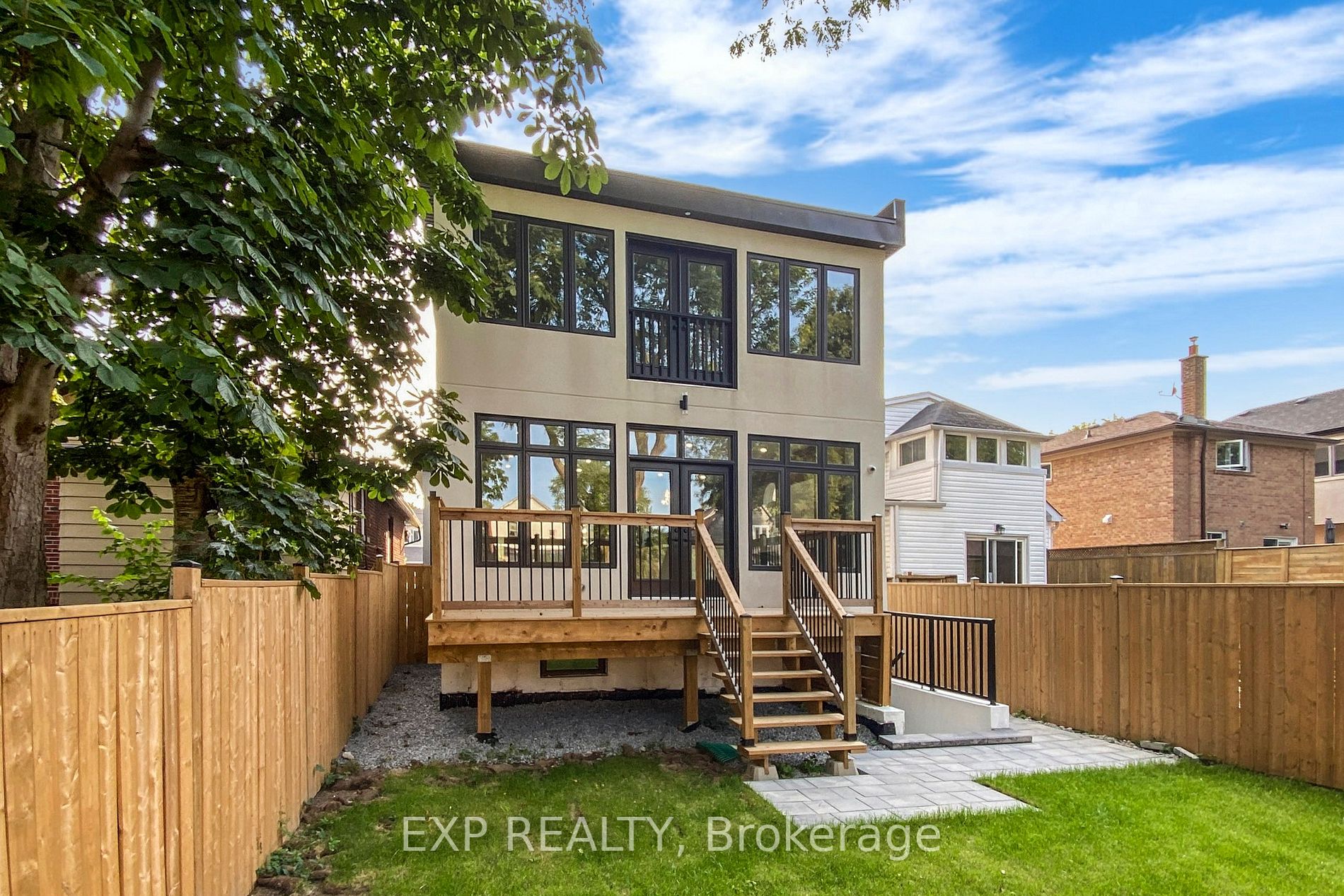 83 Kalmar Ave