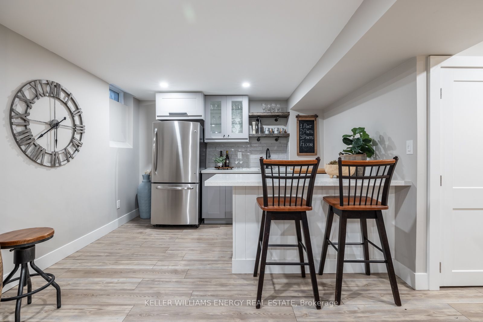 4 Whitmore Crt