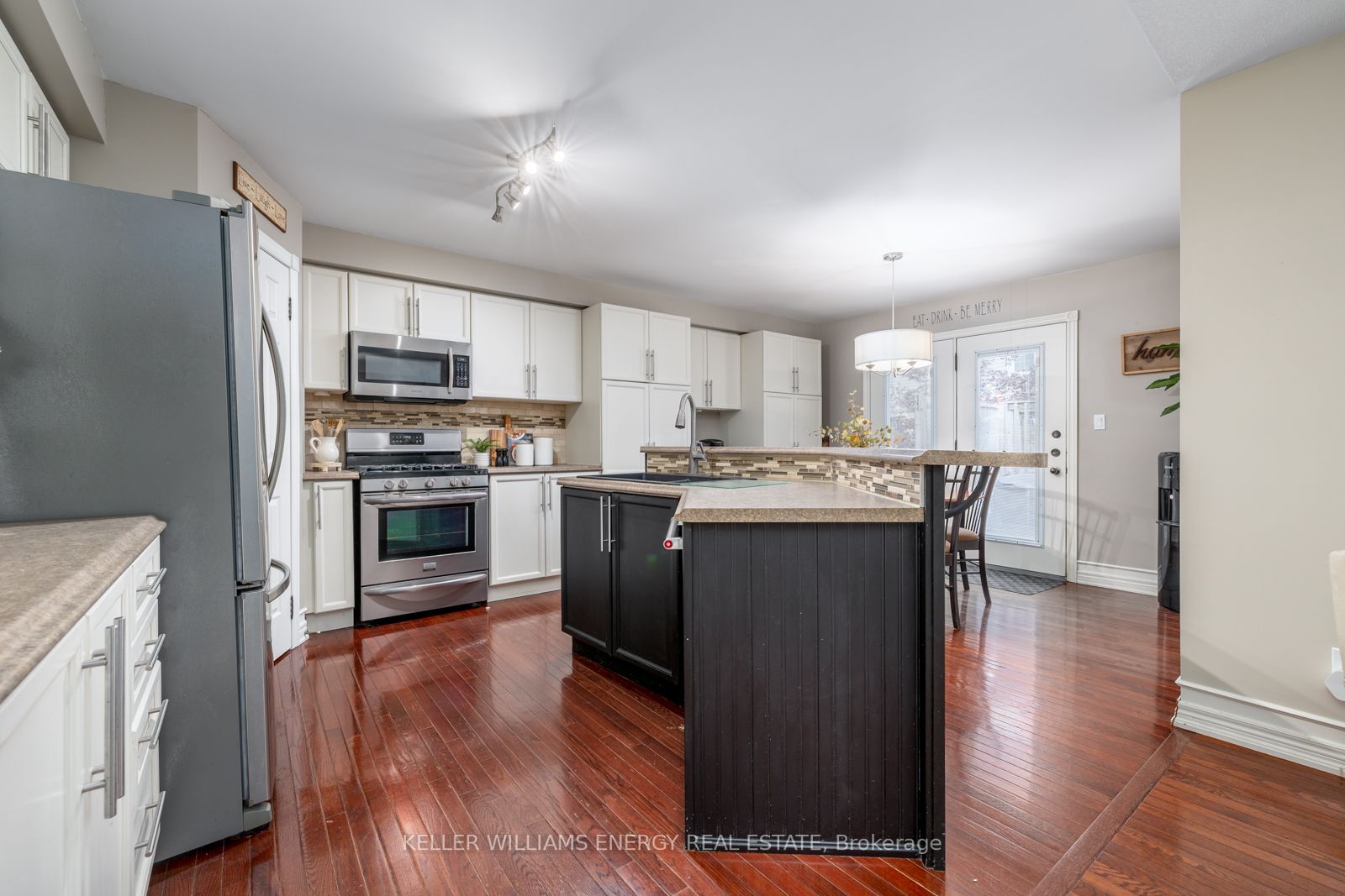 4 Whitmore Crt