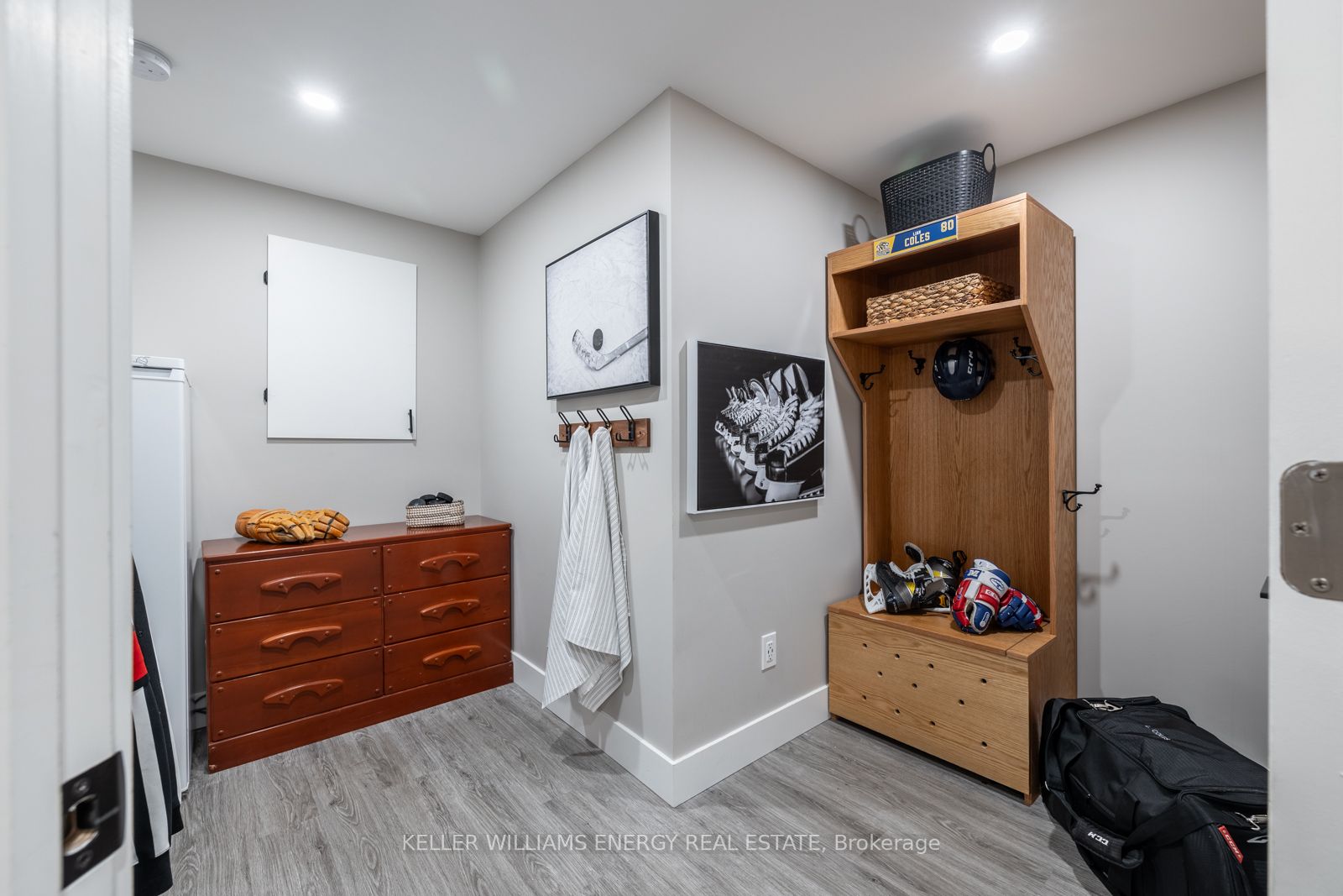 4 Whitmore Crt