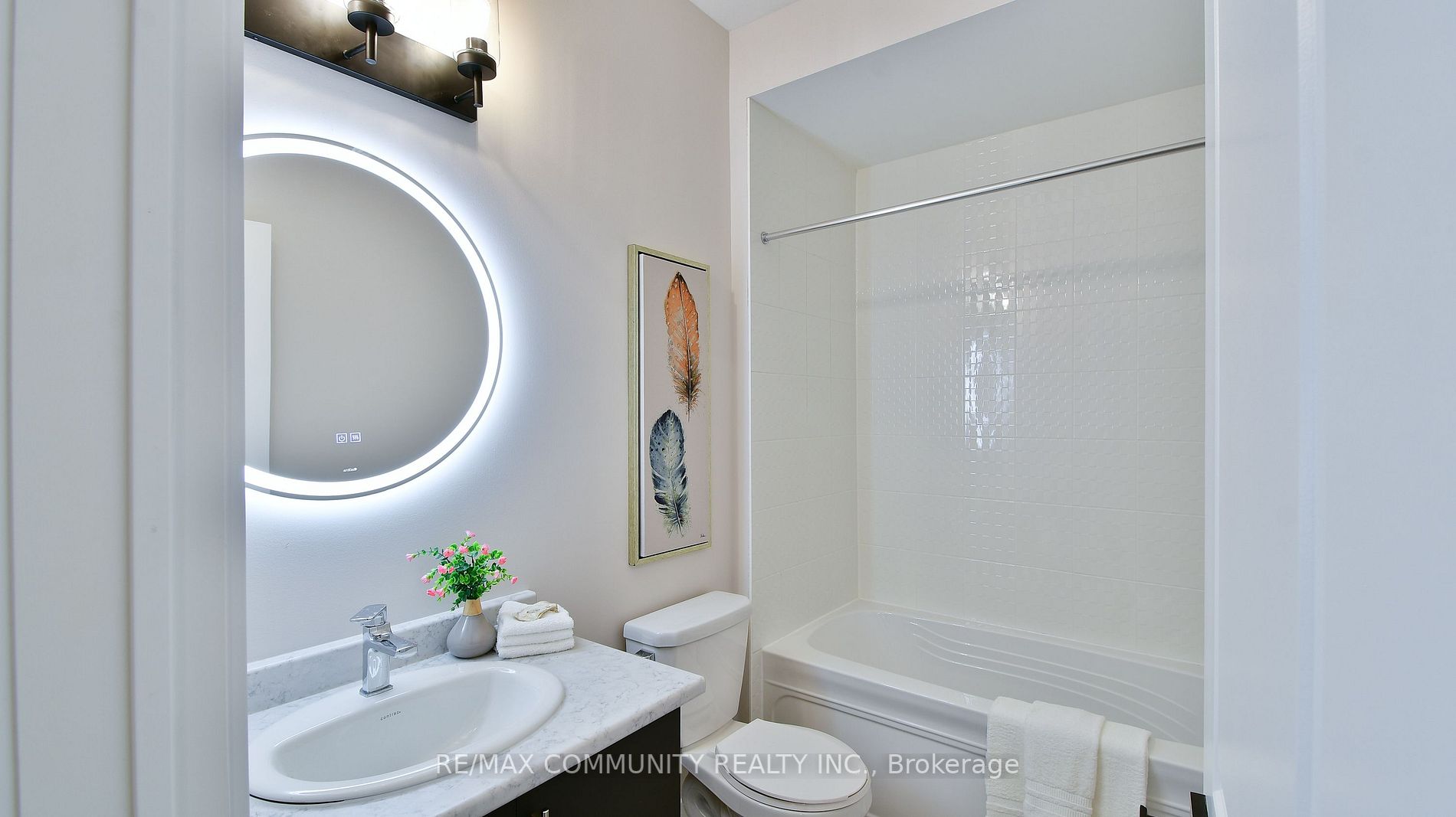 400 Finch Ave E, #5