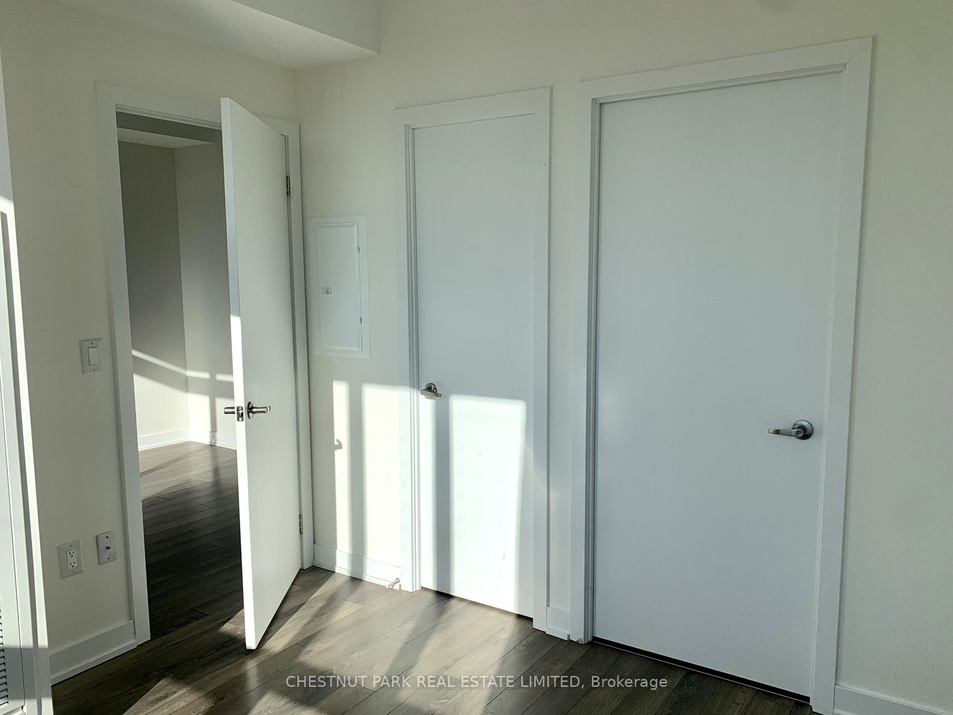 630 Greenwood Ave, #406