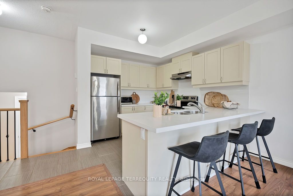 1811 Rex Heath Drive, #243