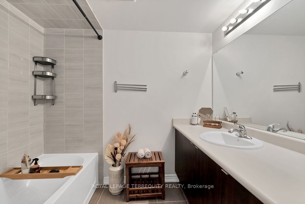 1811 Rex Heath Drive, #243