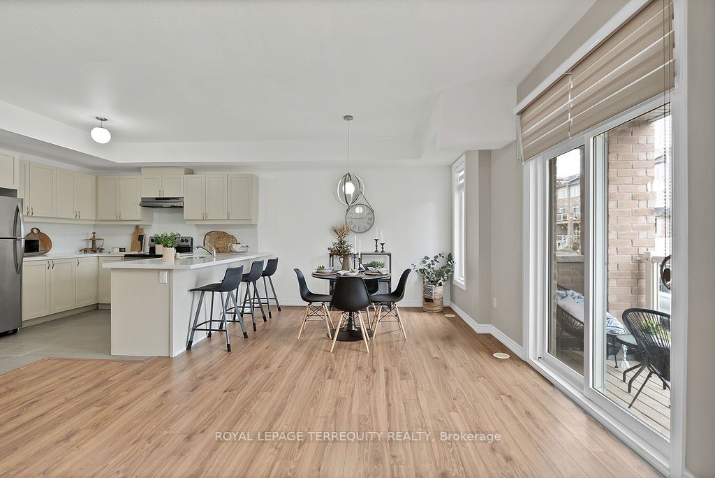 1811 Rex Heath Drive, #243