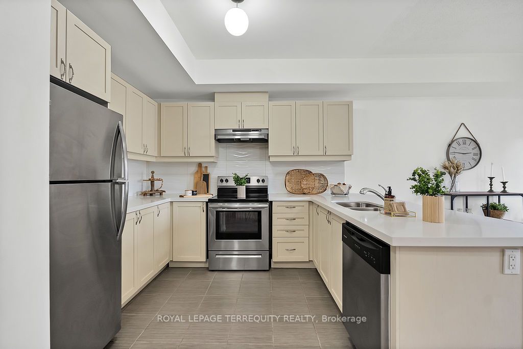 1811 Rex Heath Drive, #243