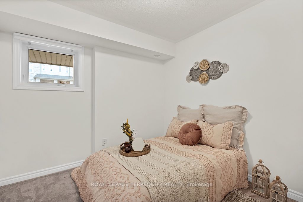 1811 Rex Heath Drive, #243