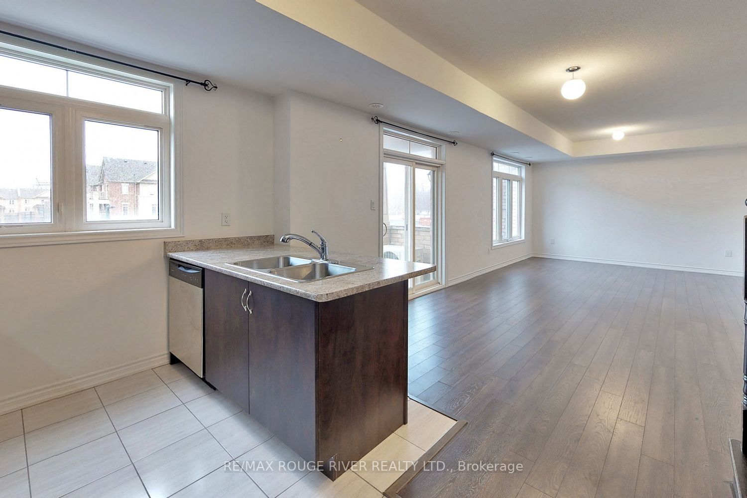 1710 Grenwich Glen