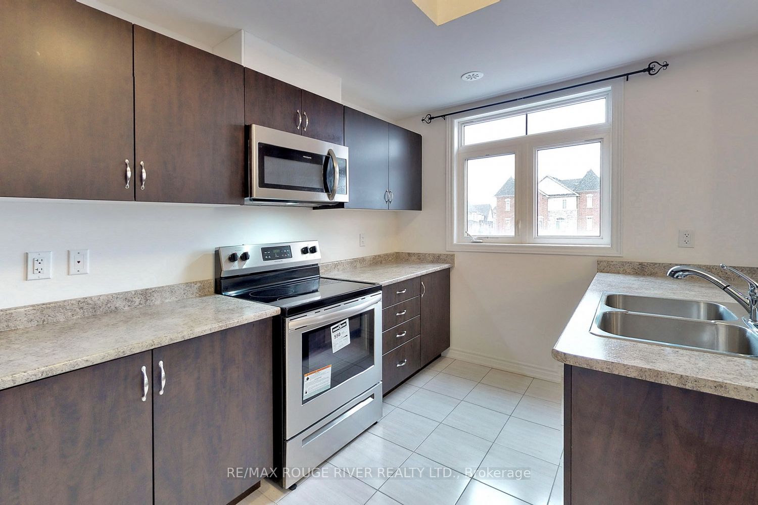 1710 Grenwich Glen