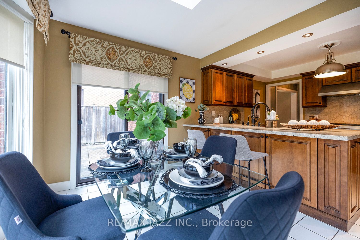 85 Stratton Cres