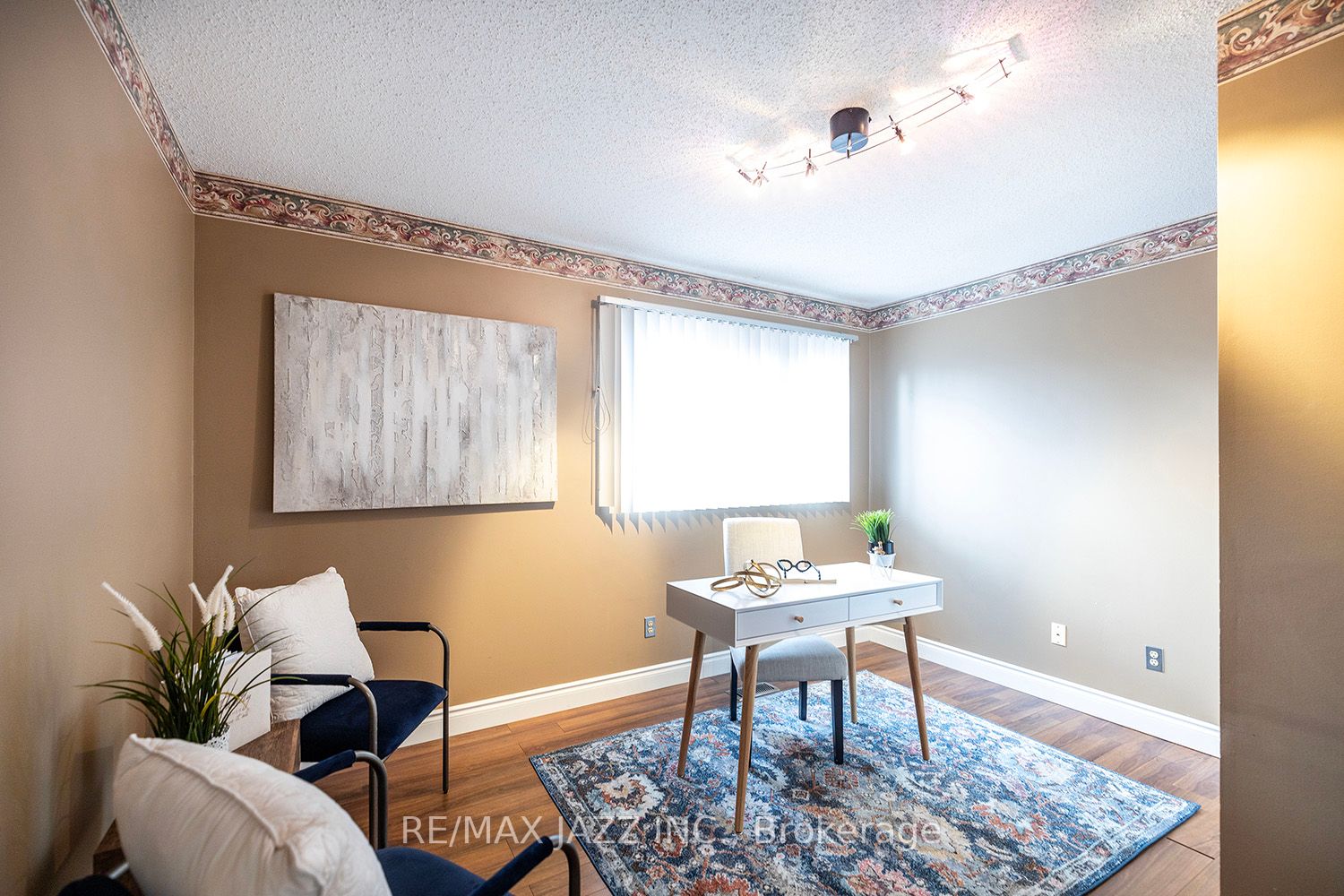 85 Stratton Cres