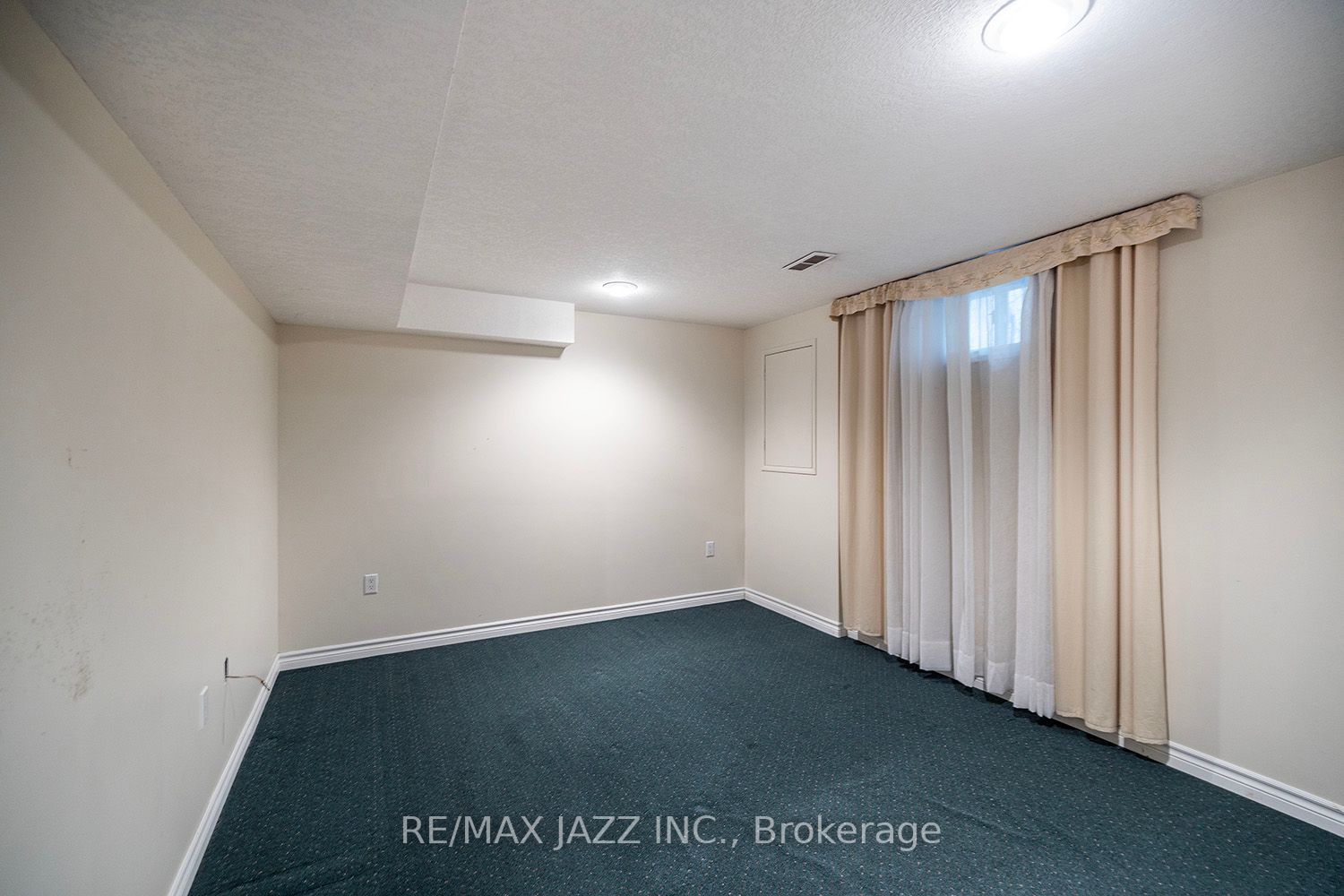 85 Stratton Cres