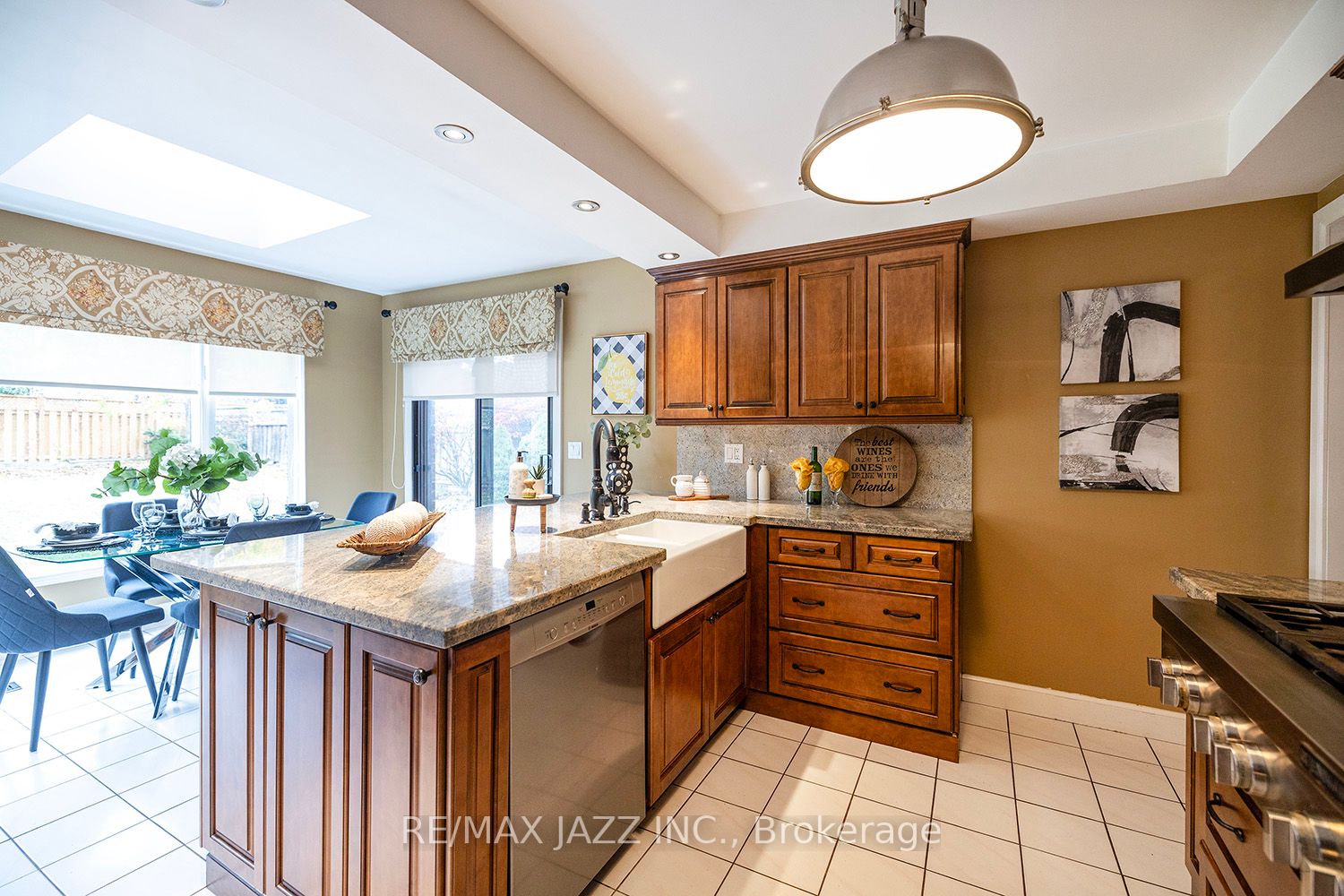 85 Stratton Cres