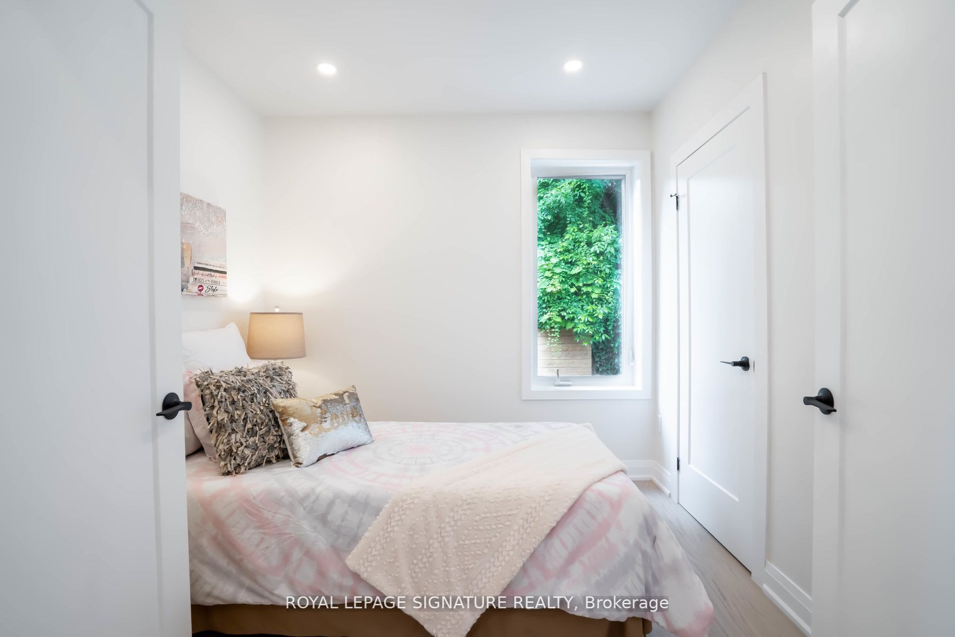 36 Tennis Cres, #Upper