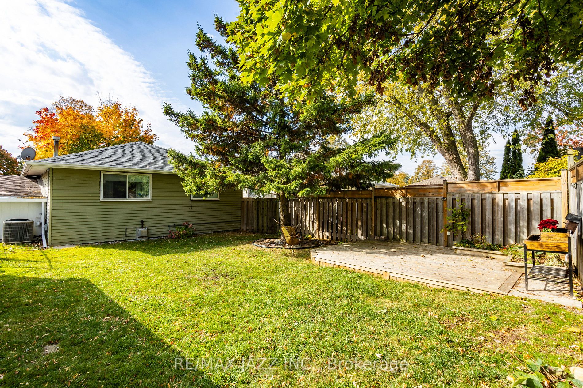 757 Edna Crt