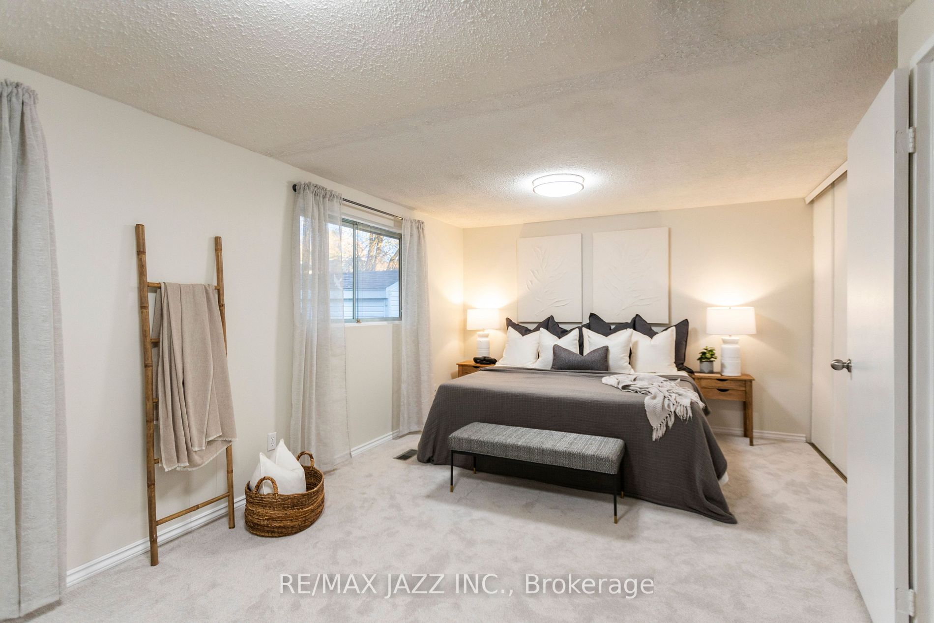 757 Edna Crt
