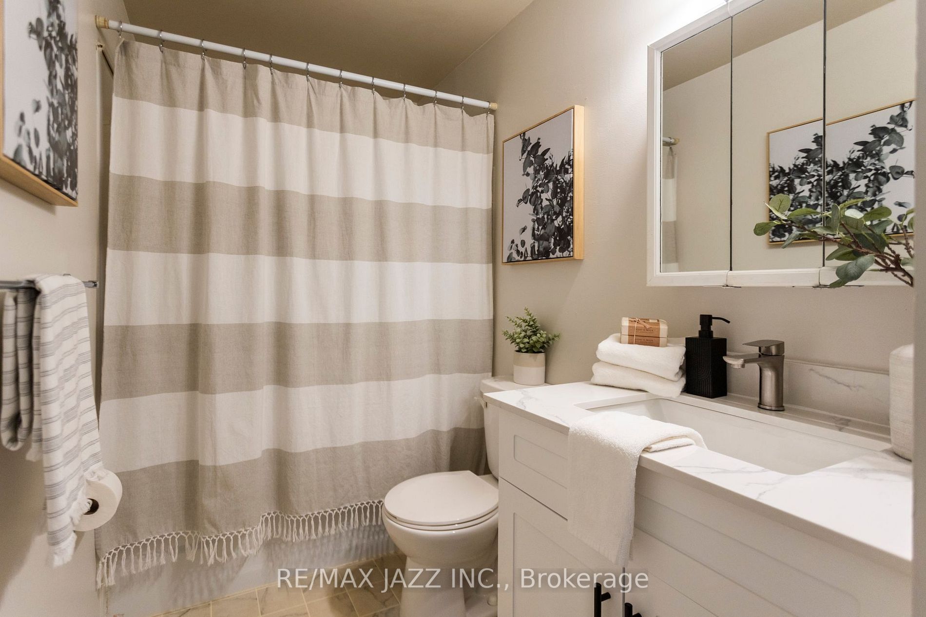 757 Edna Crt