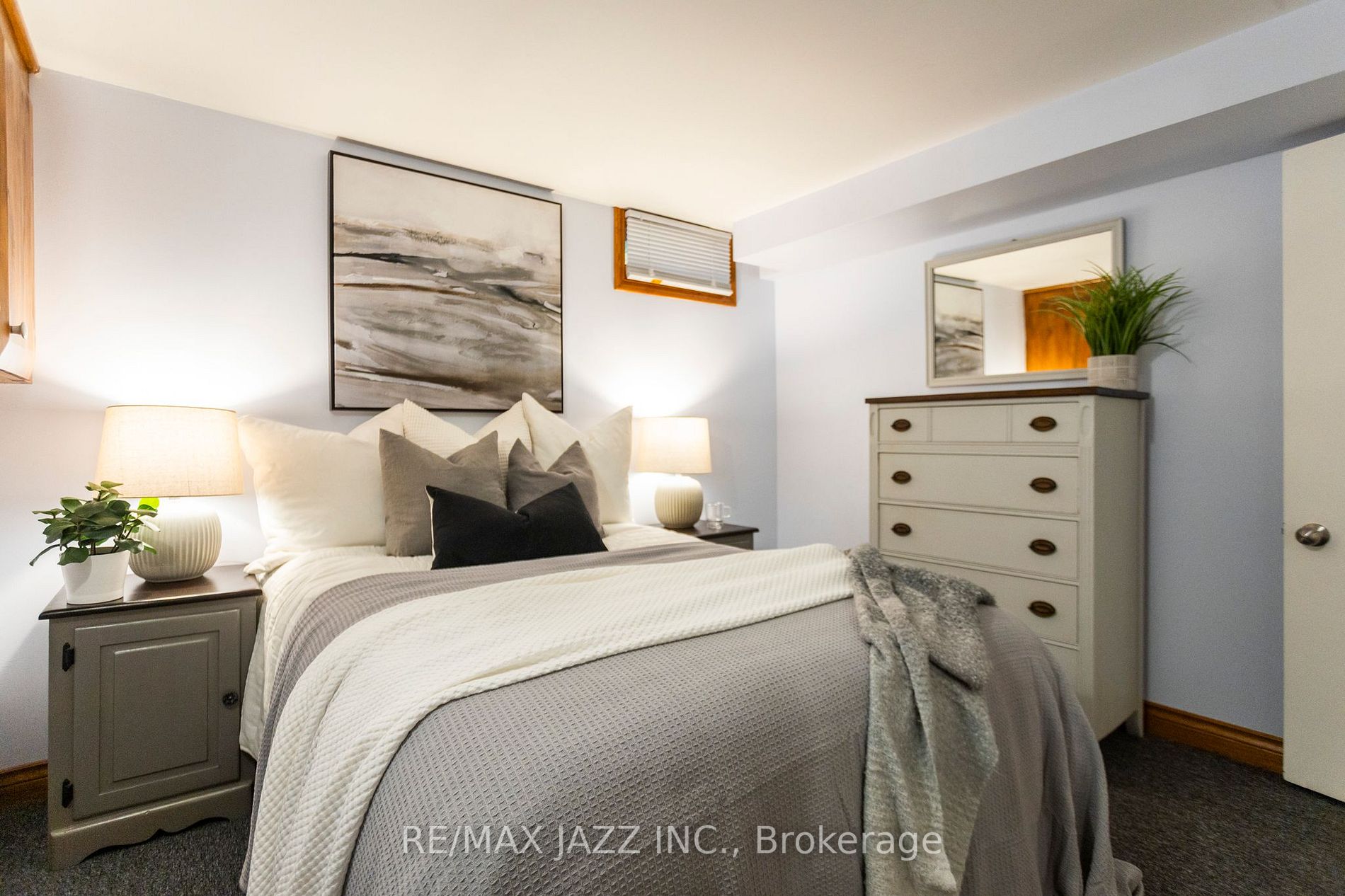 757 Edna Crt