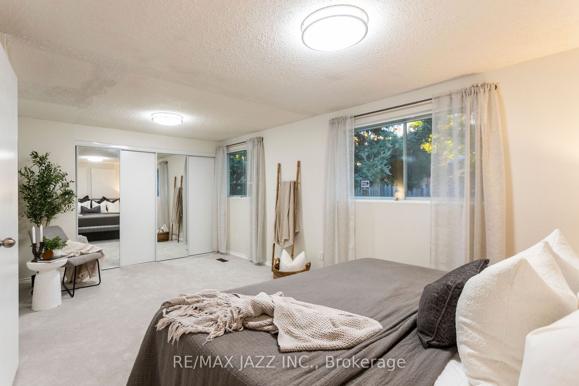 757 Edna Crt